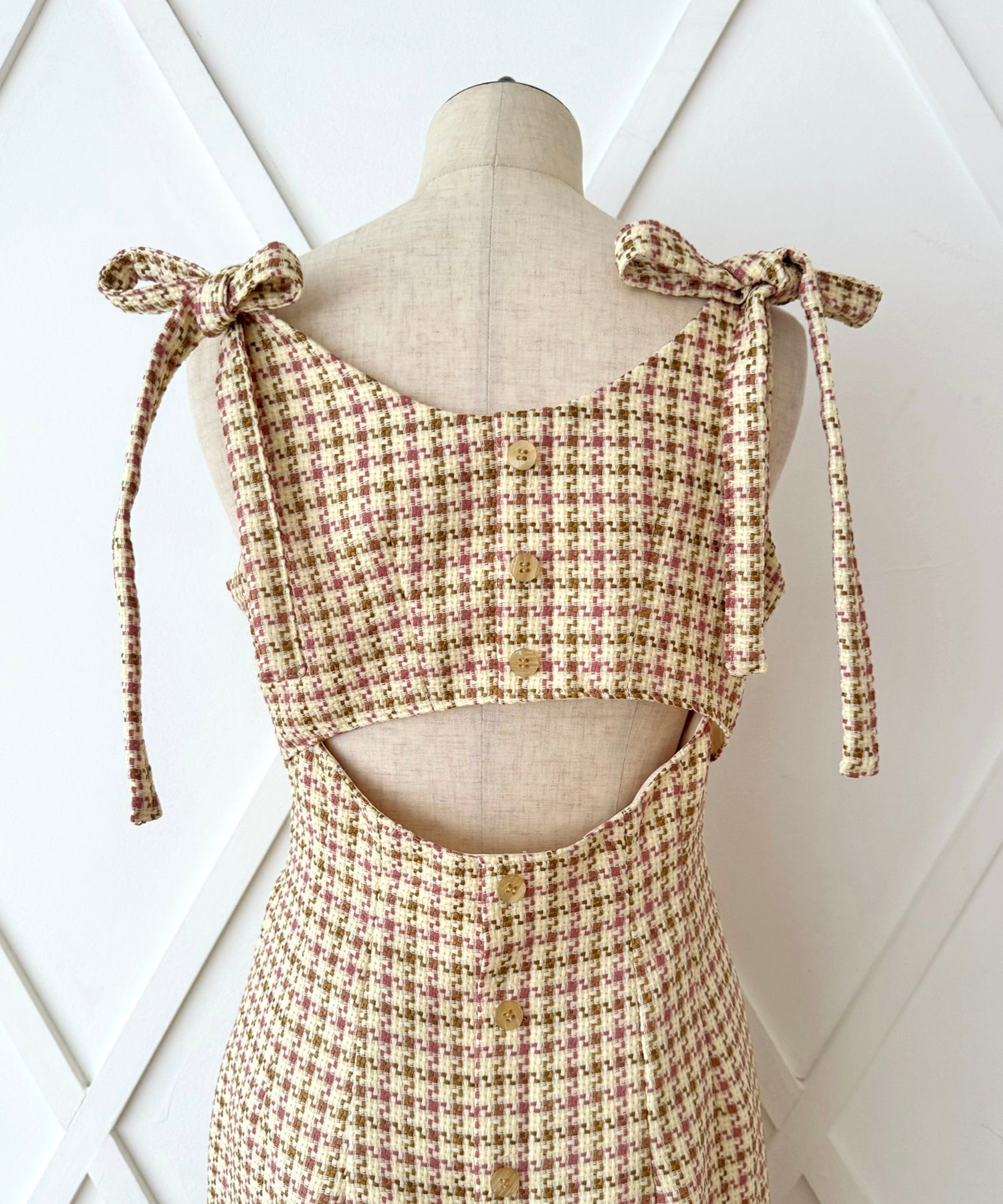 格紋吊帶連身裙