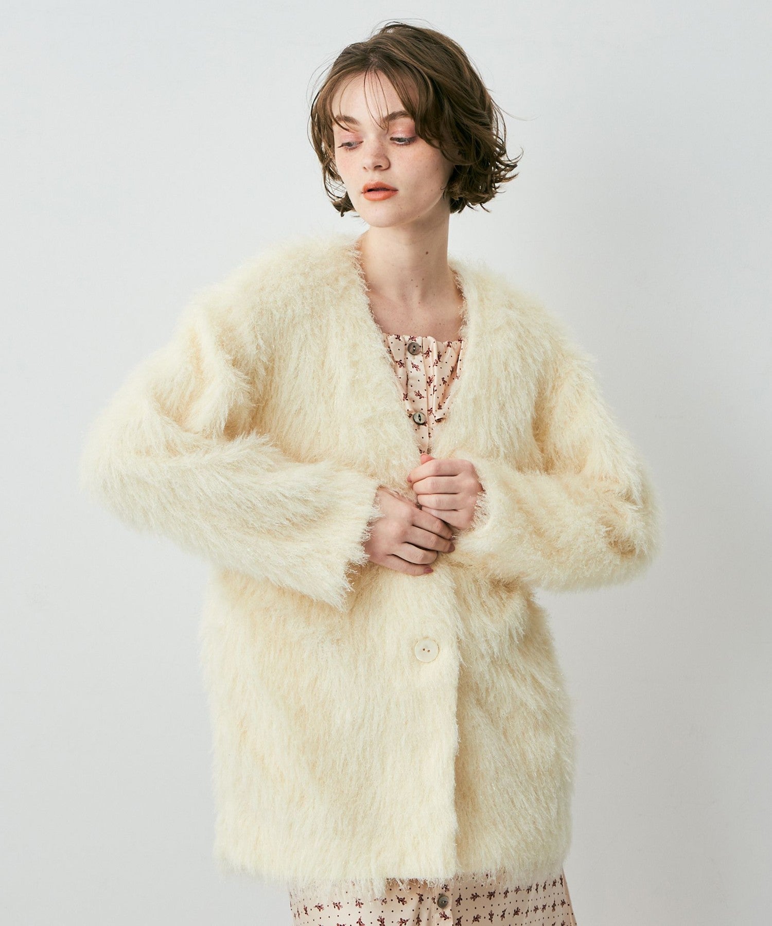 亮色毛茸茸長外套