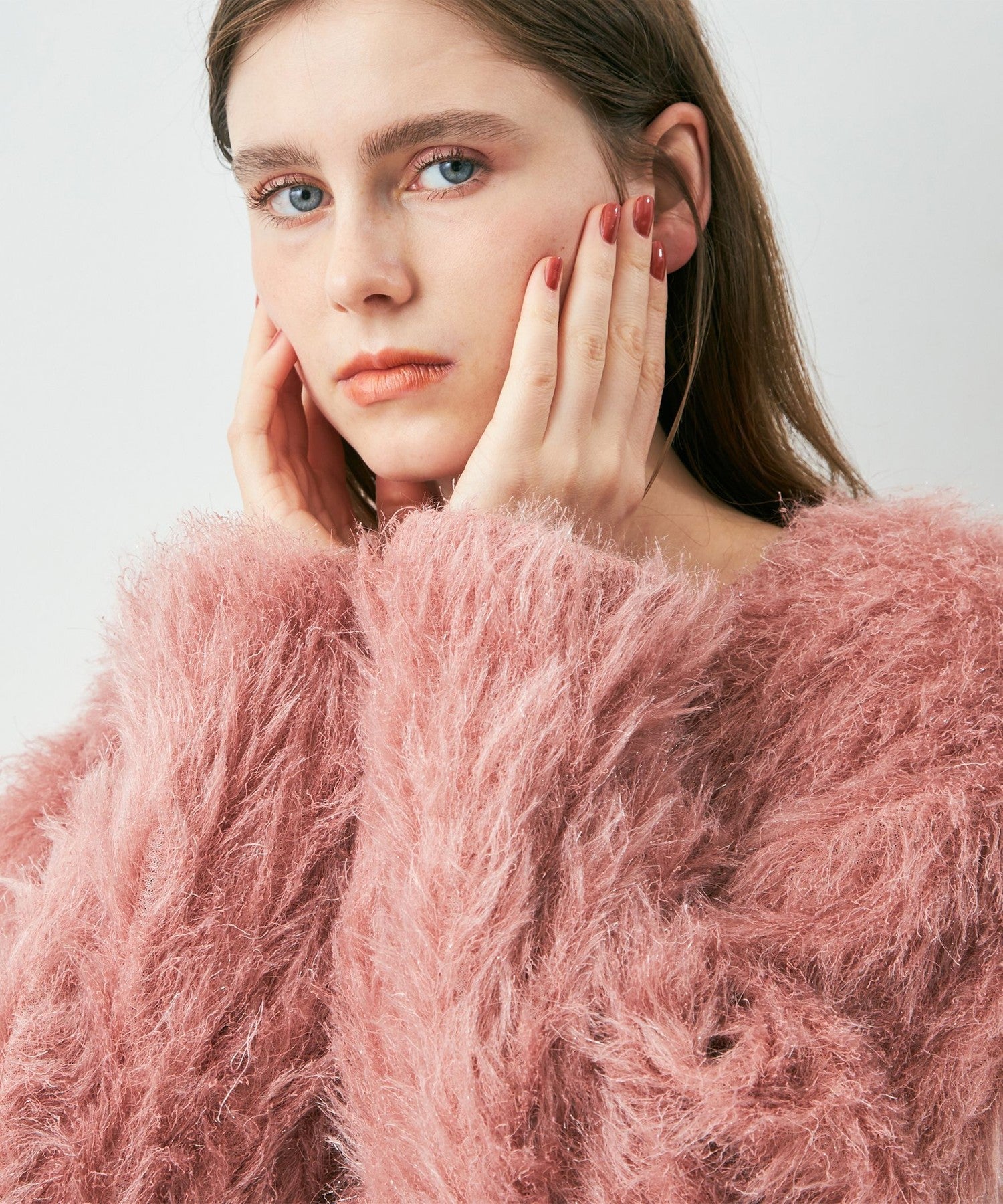 亮色毛茸茸長外套