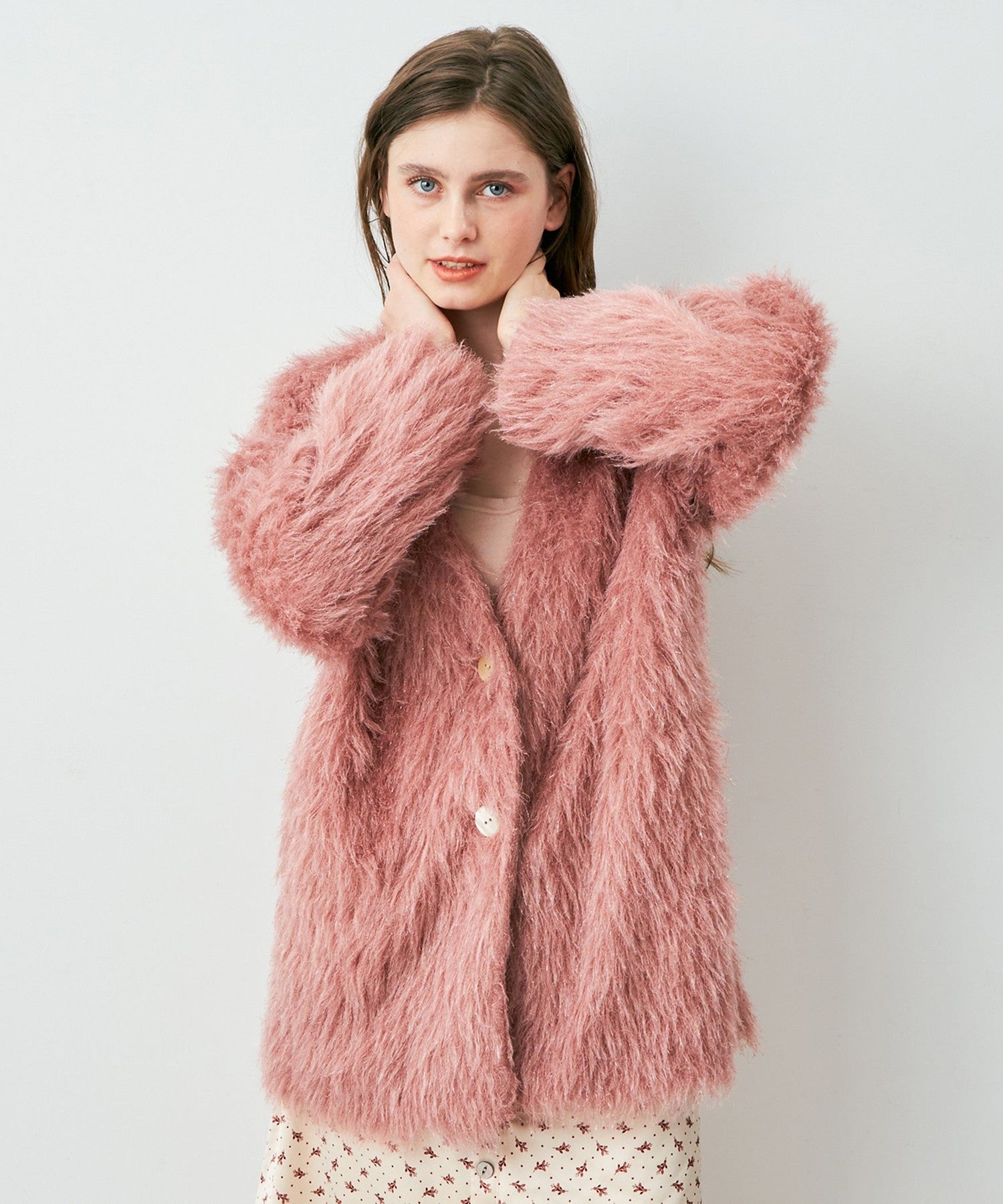 亮色毛茸茸長外套