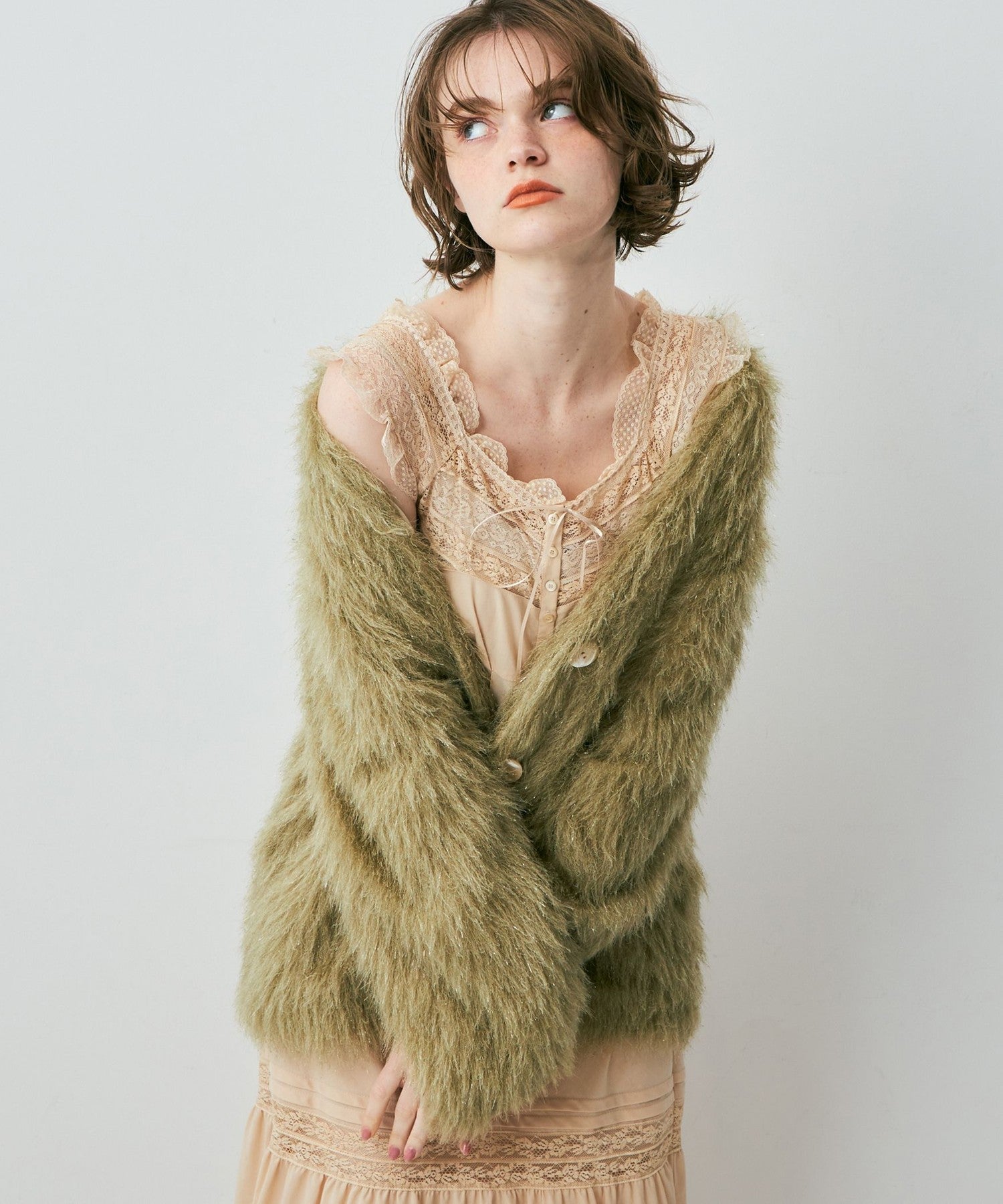 亮色毛茸茸長外套