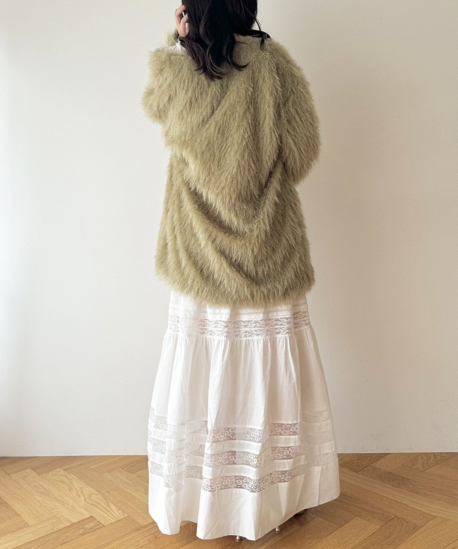 亮色毛茸茸長外套