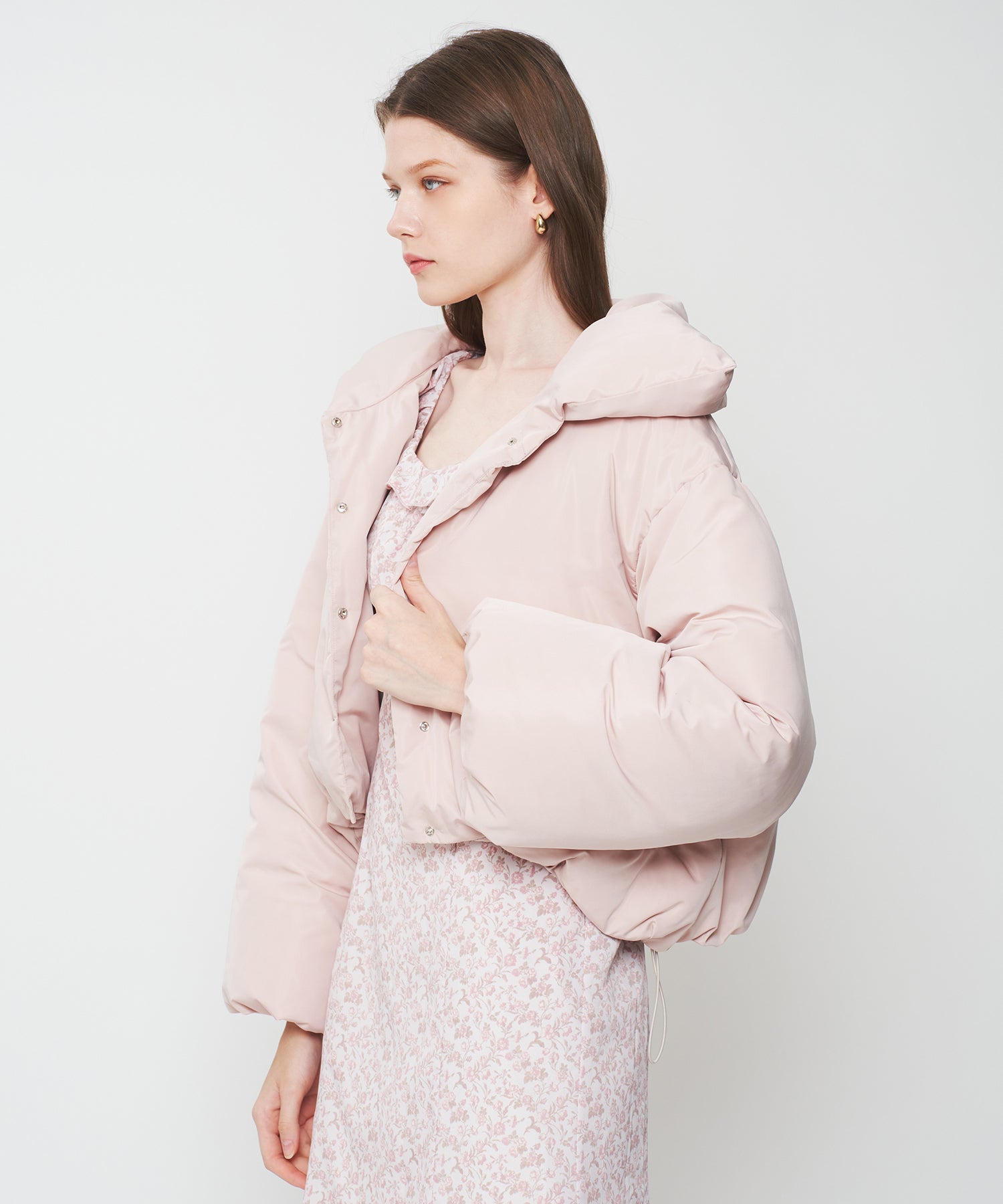 ボリュームカラーショートダウンコート