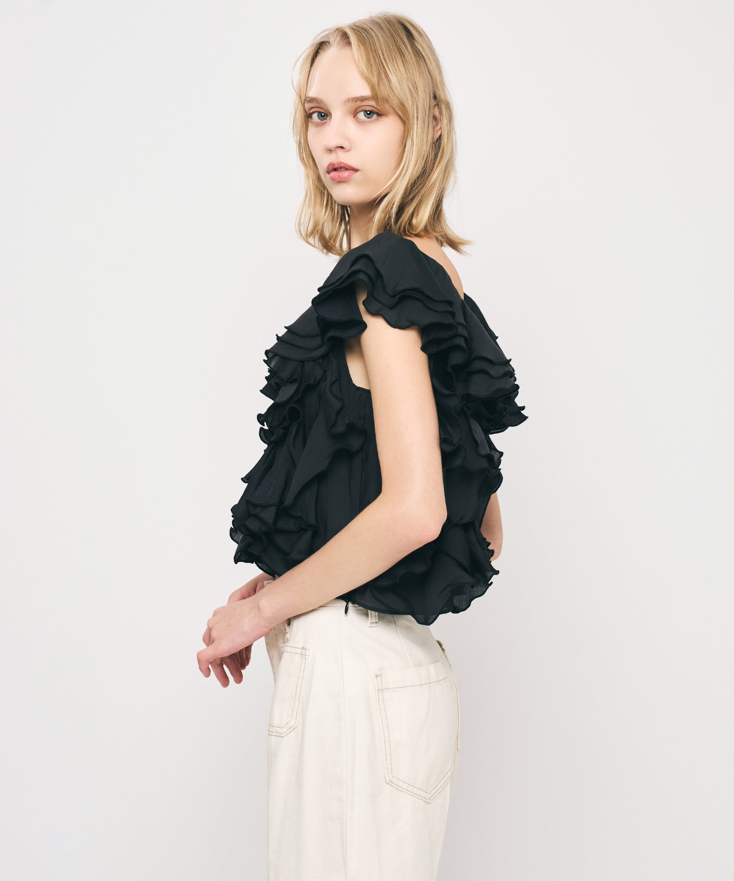 シアーフレアフリルブラウス