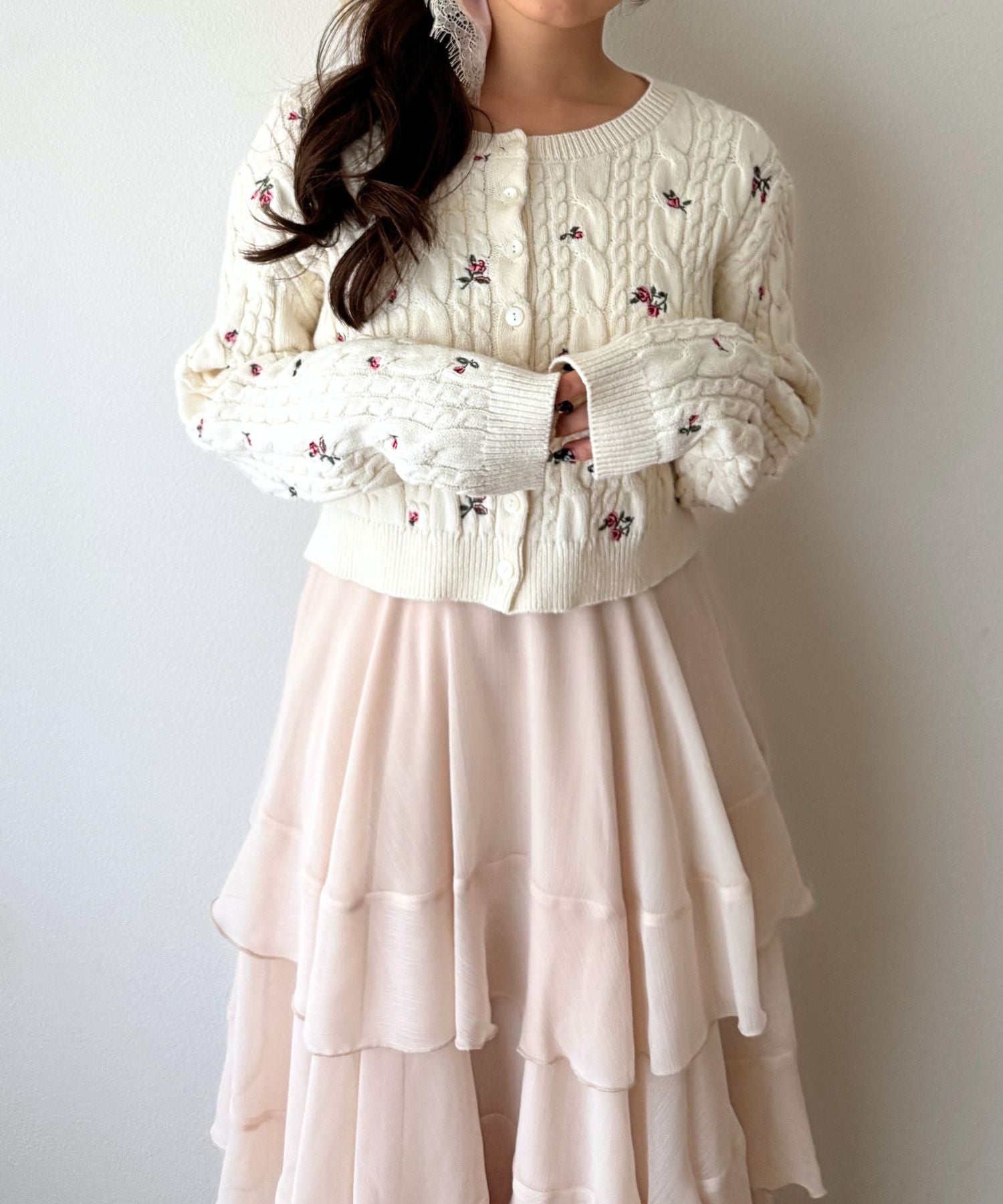 ローズ刺繍ケーブルカーディガン