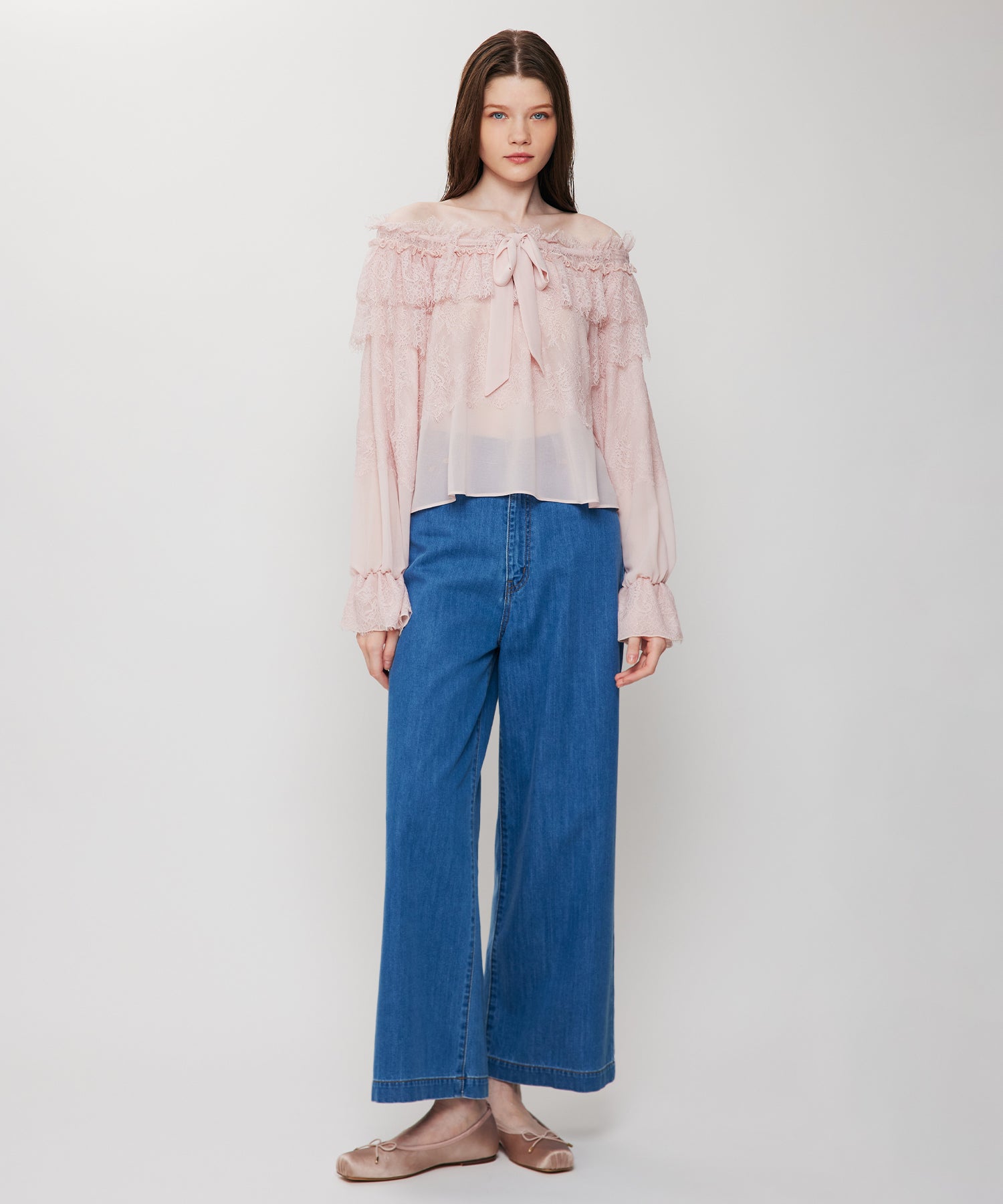 ティアードレースブラウス