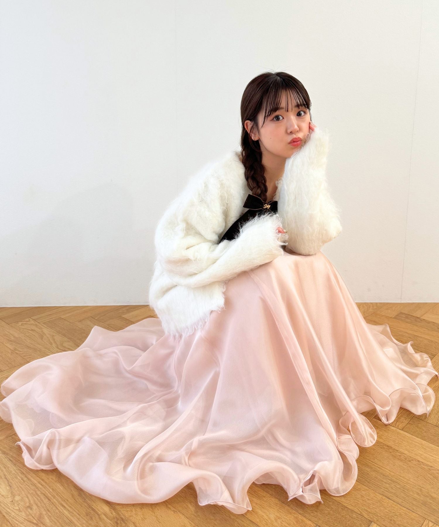 シアーフレアスカート