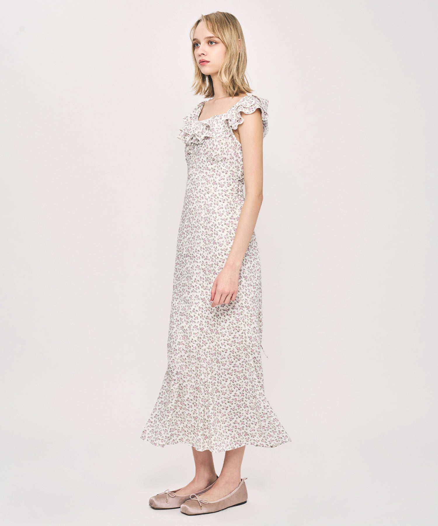 ローズフリルワンピース