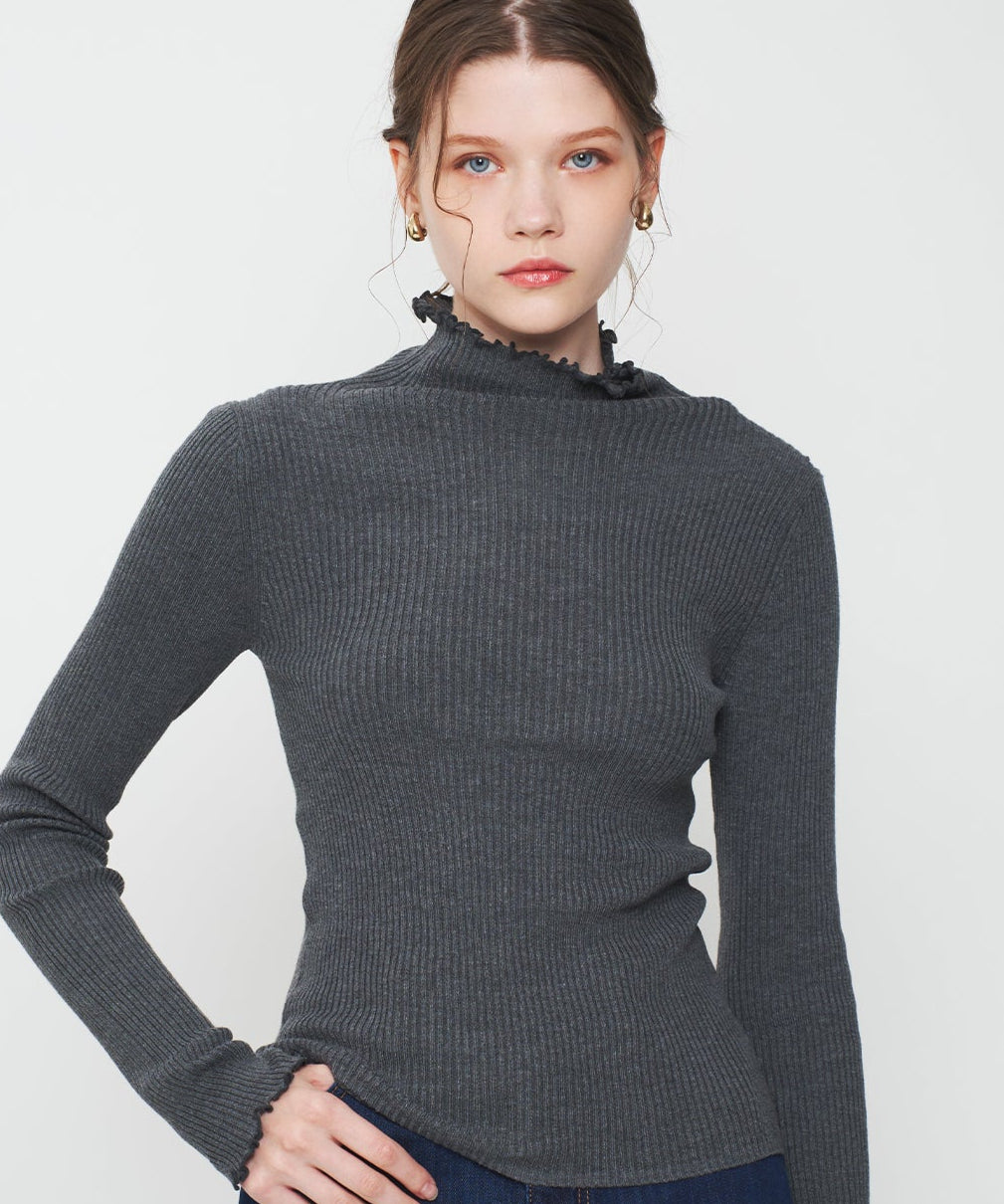 ハイネックリブニット