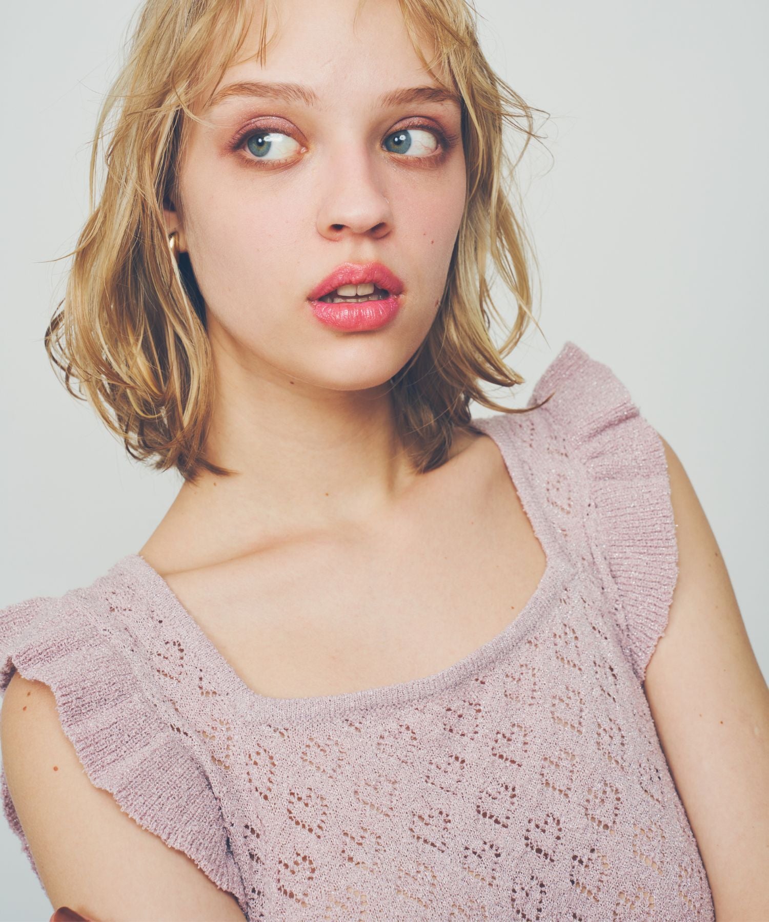 【預訂】金銀花毛圈心型針織