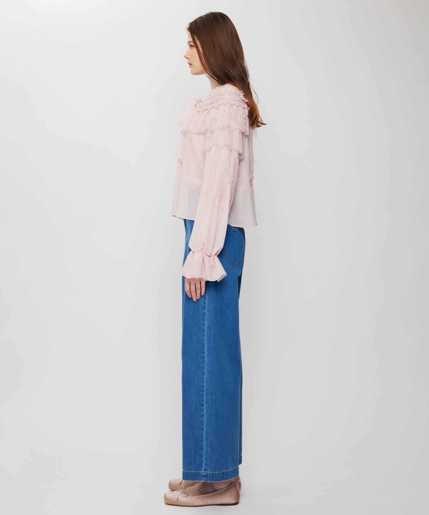 ティアードレースブラウス