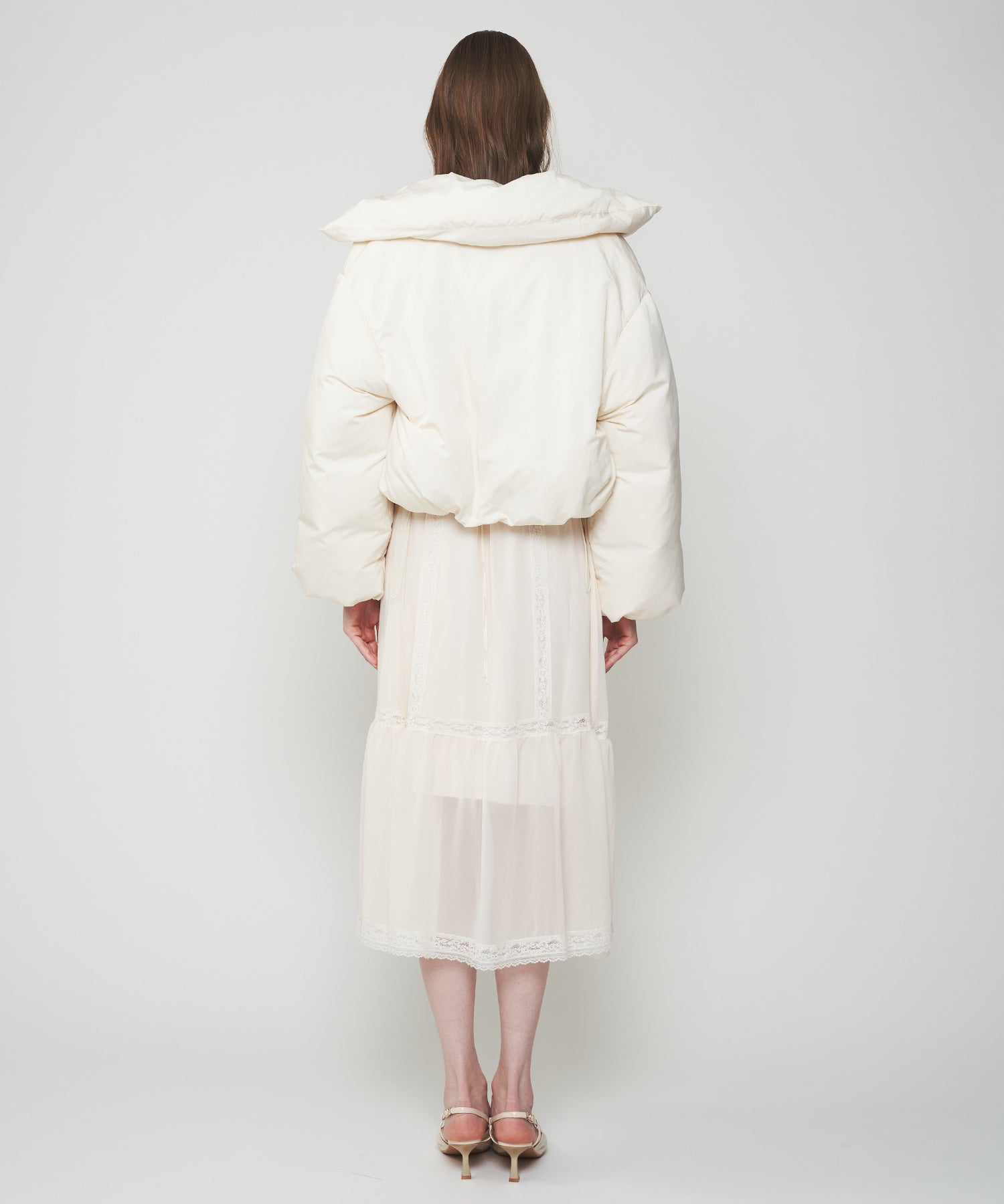 ボリュームカラーショートダウンコート