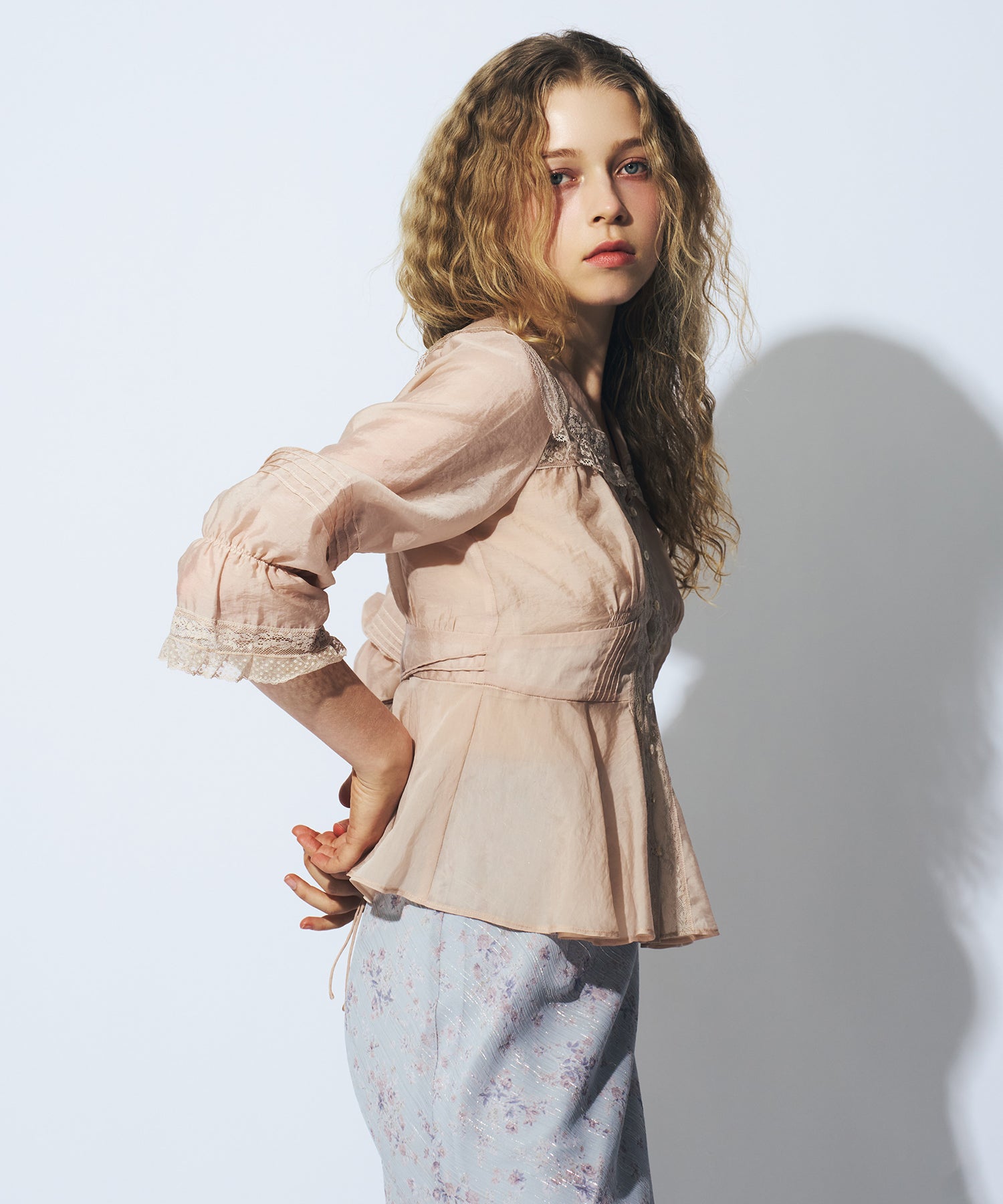 【予約】セーラーカラーレースブラウス