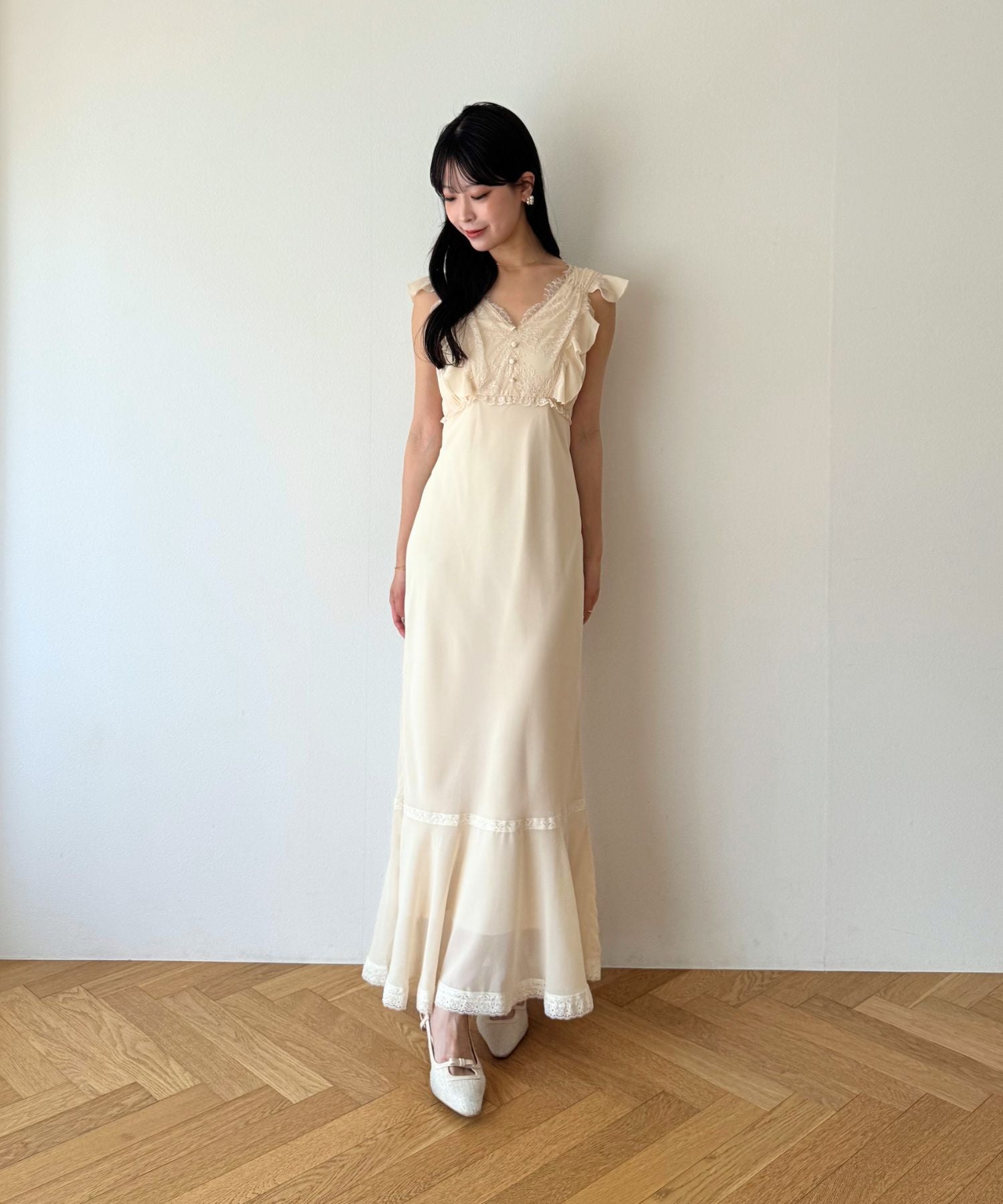 アイラッシュレースドッキングドレス