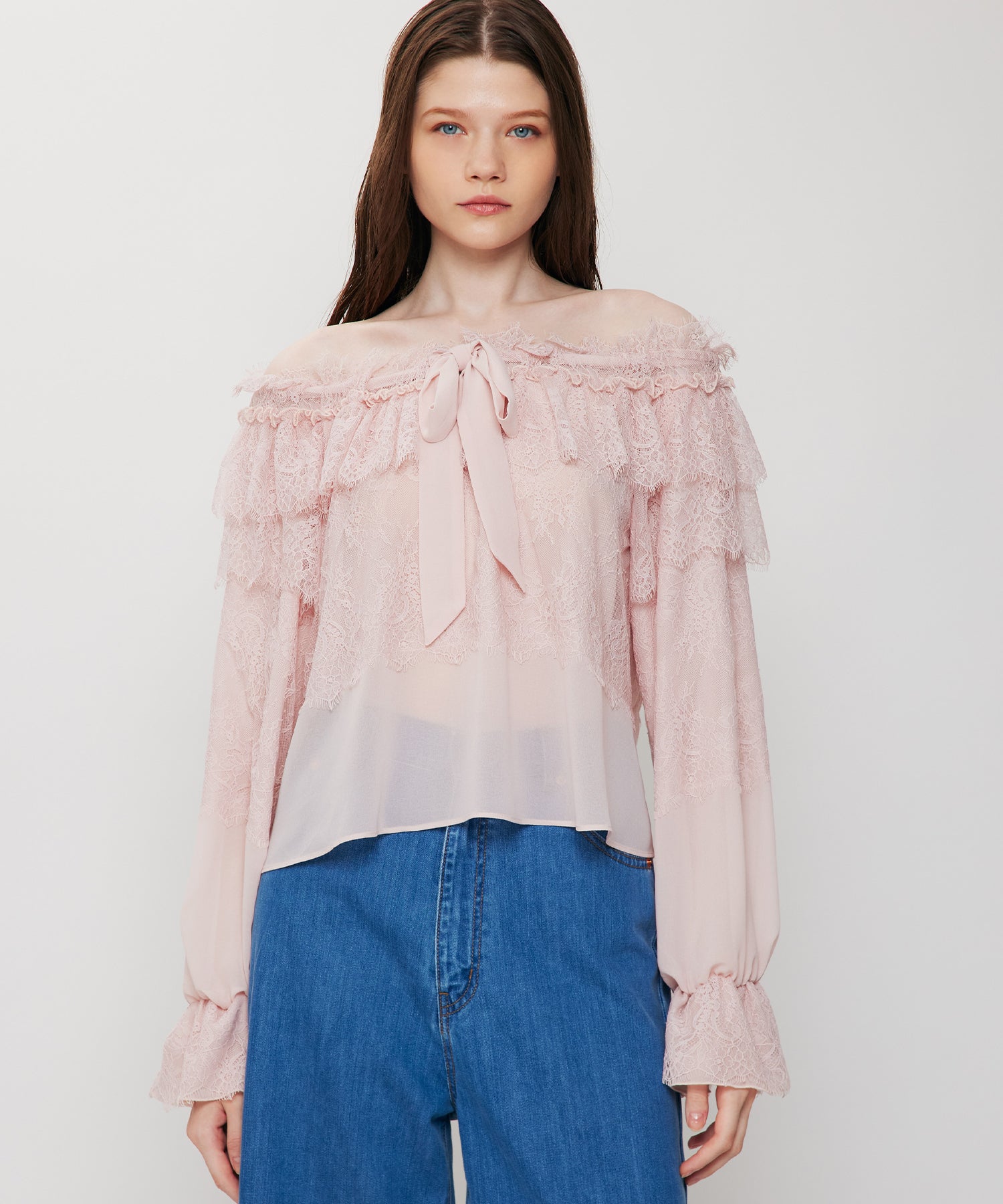 ティアードレースブラウス