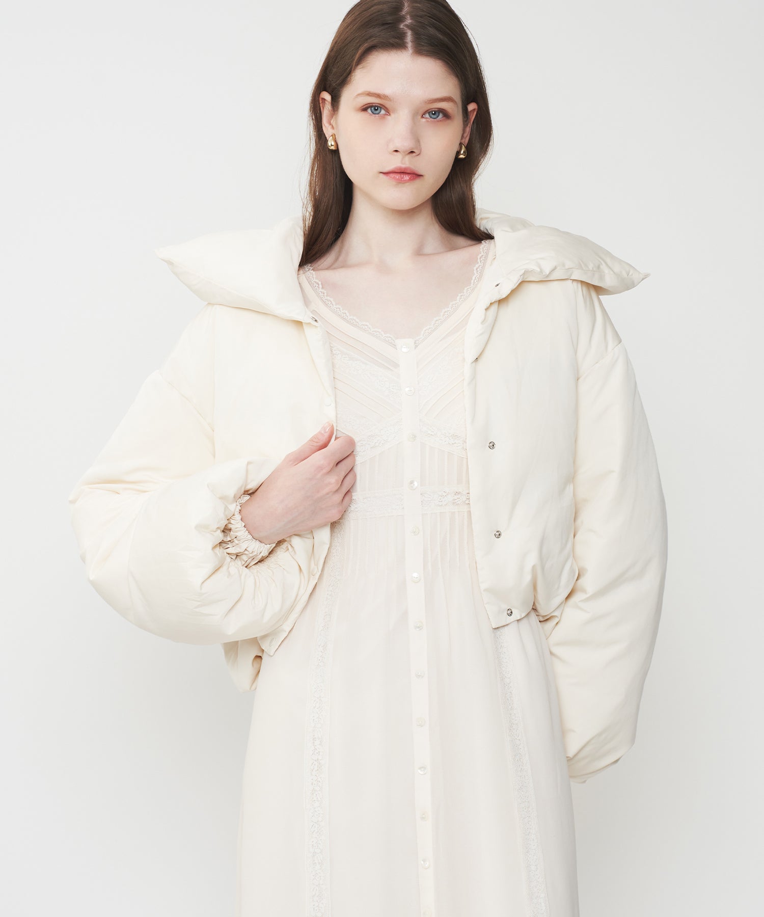 ボリュームカラーショートダウンコート