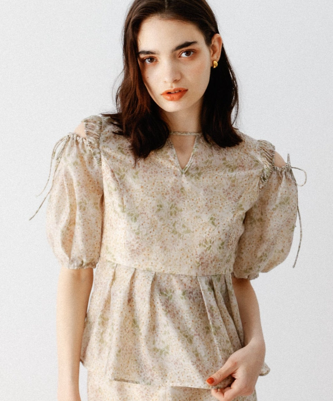 Merry Milton 鏤空襯衫