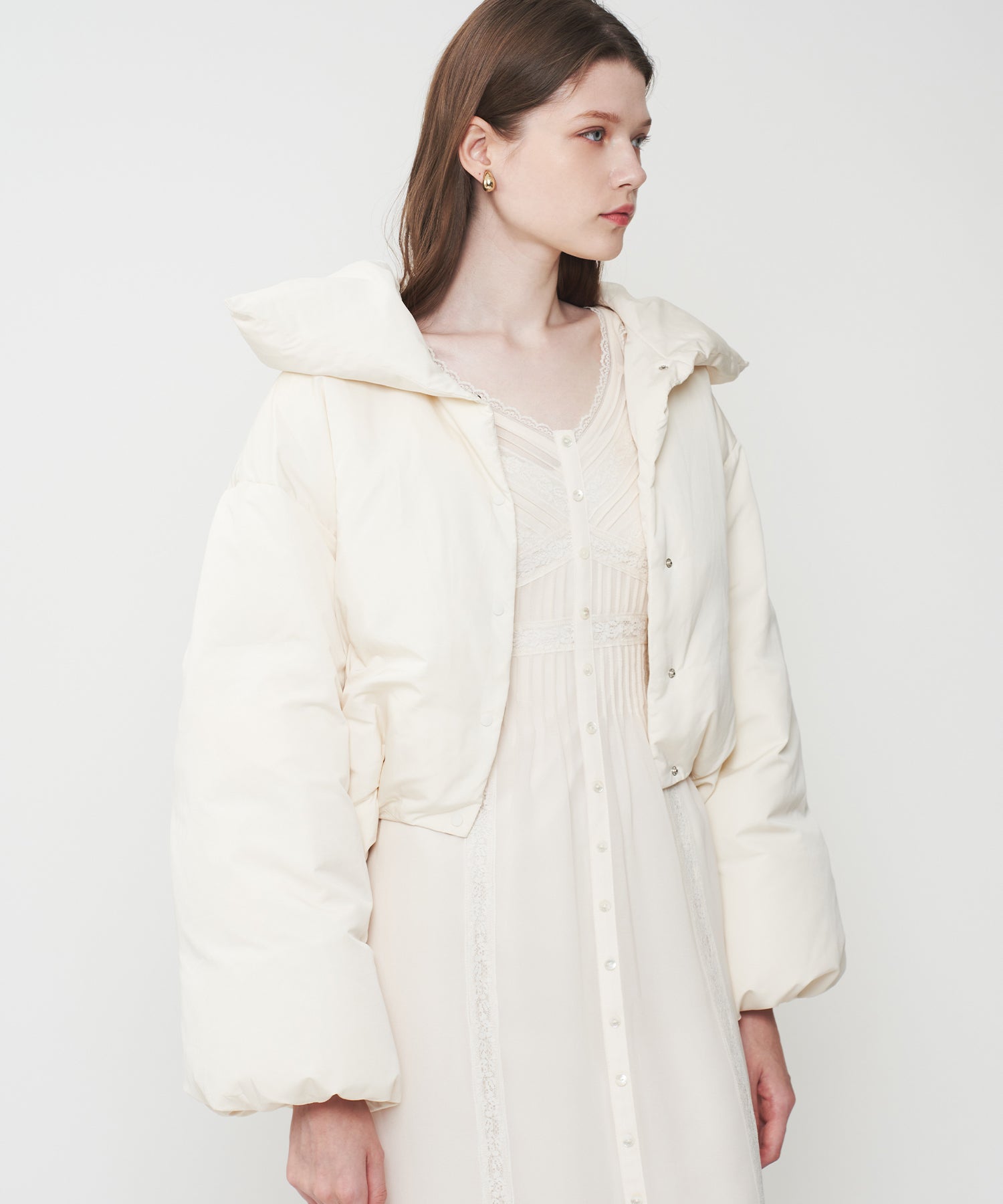 ボリュームカラーショートダウンコート