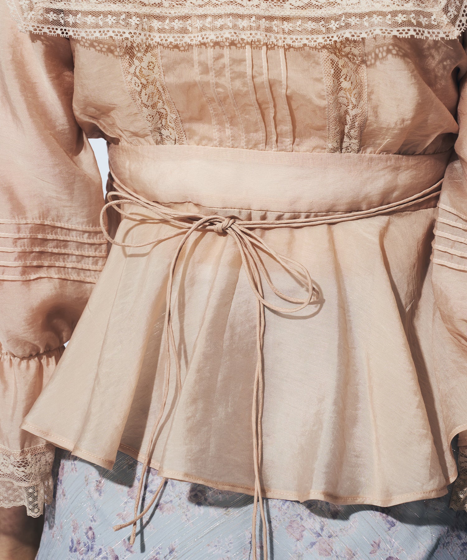 【予約】セーラーカラーレースブラウス