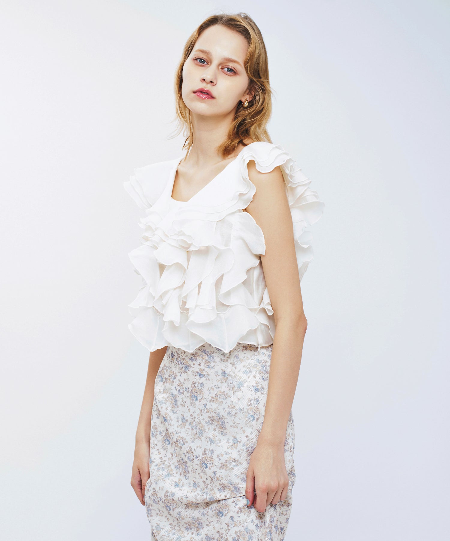 【予約】シアーフレアフリルブラウス