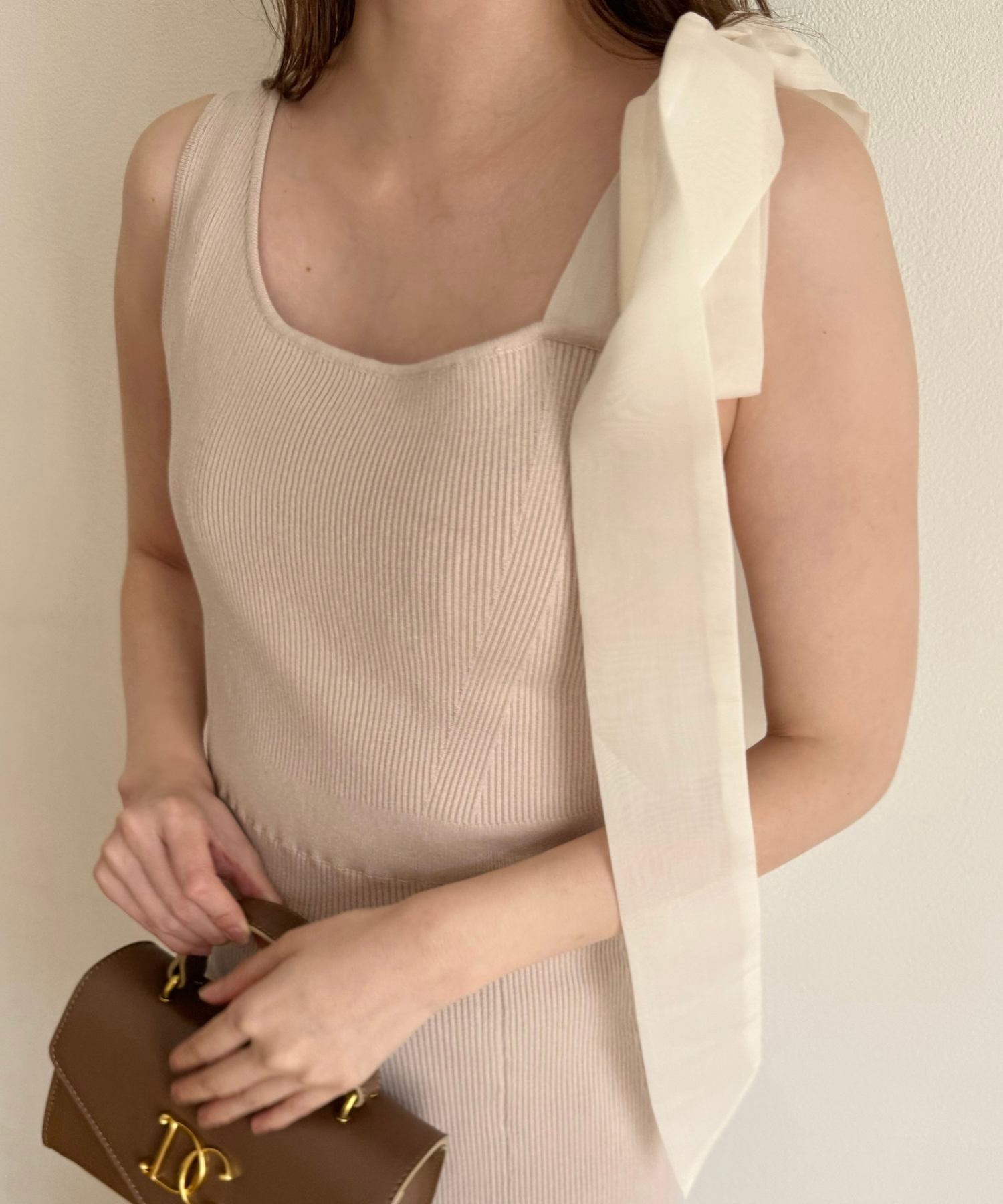 肩部絲帶針織連身裙