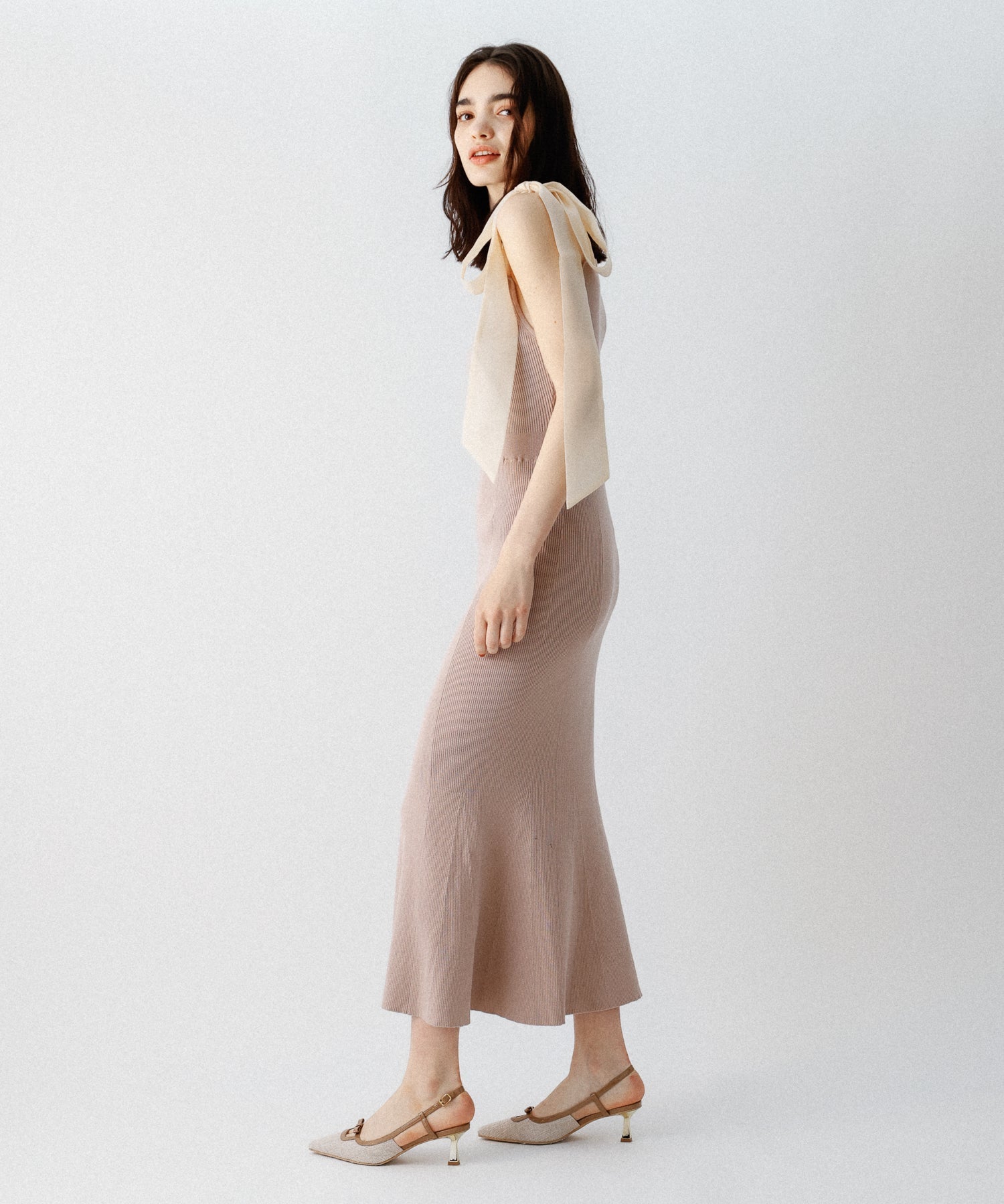 肩部絲帶針織連身裙