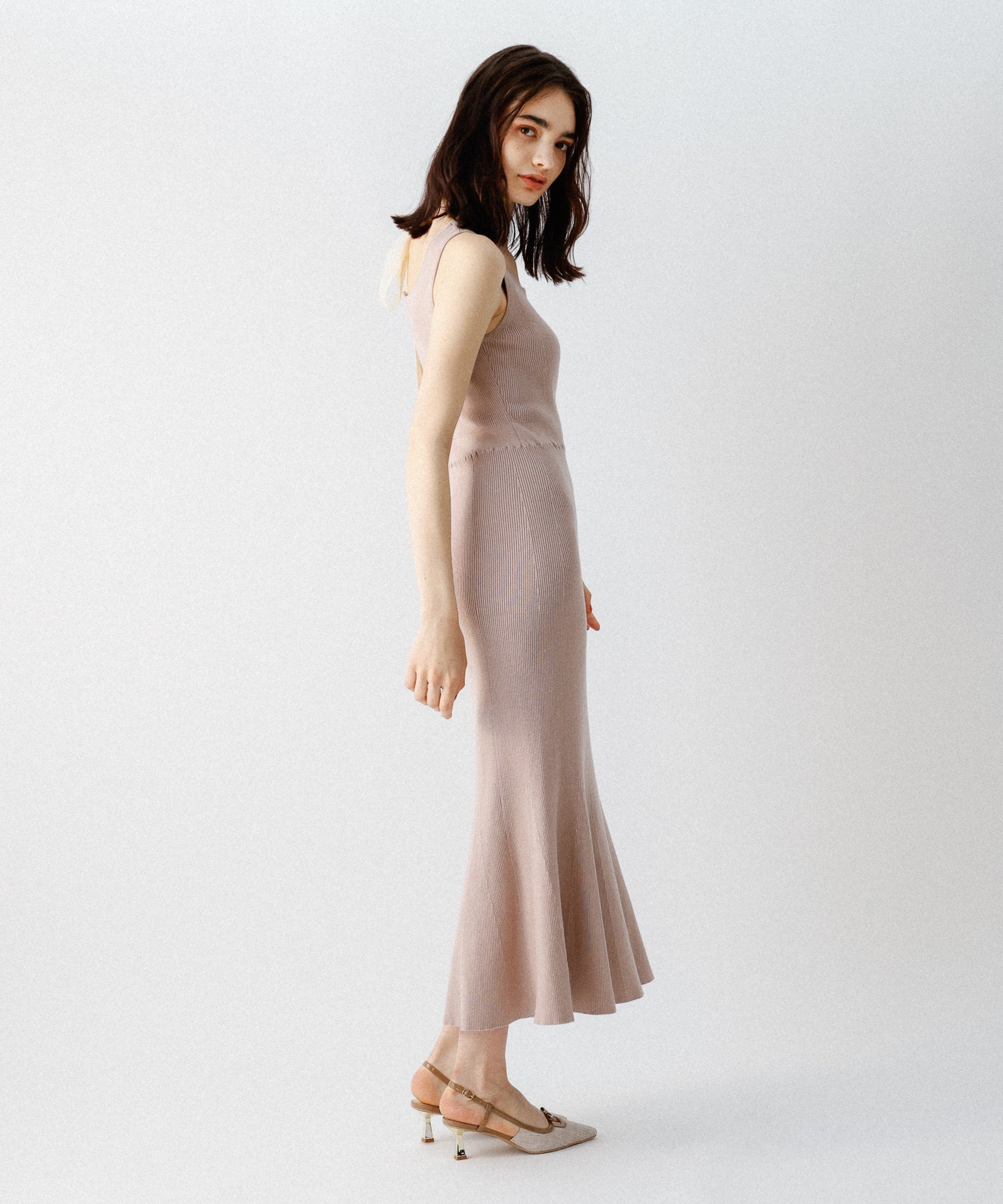 肩部絲帶針織連身裙