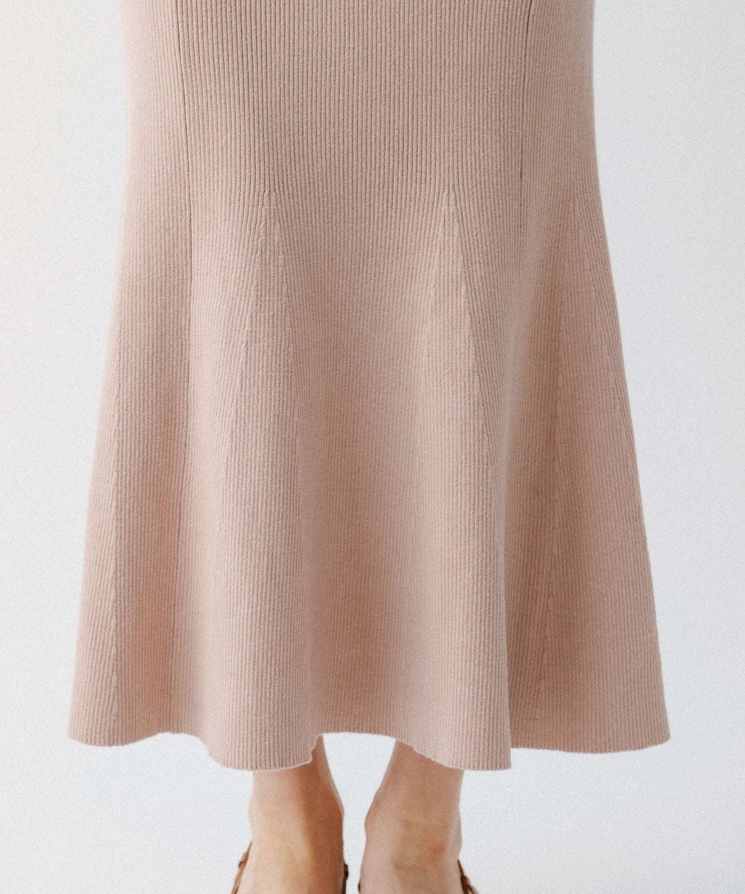 肩部絲帶針織連身裙