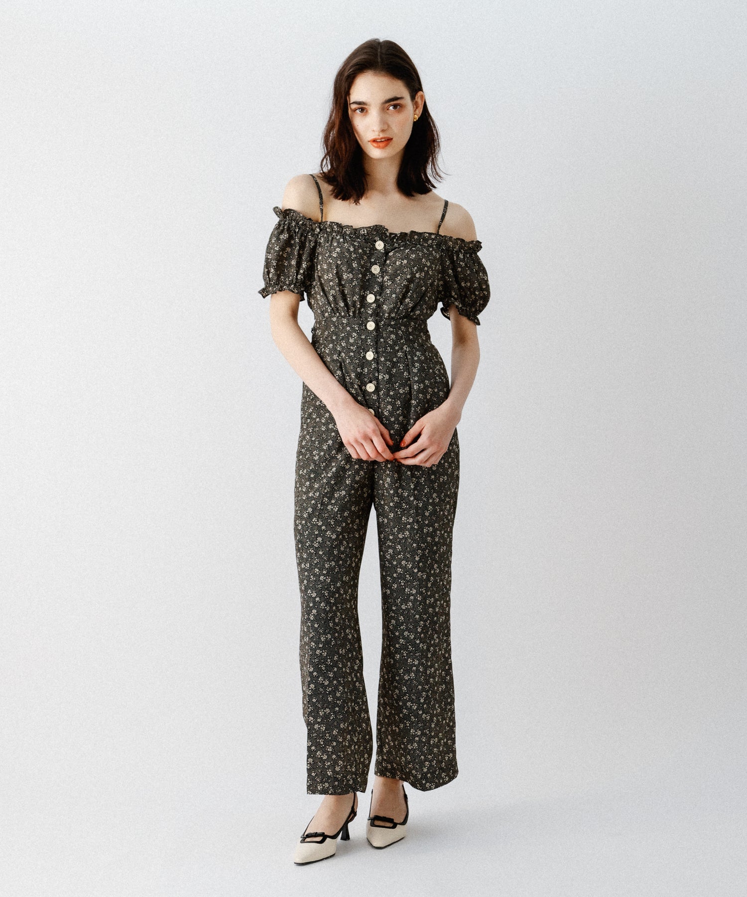 嬌小的花朵合而為一