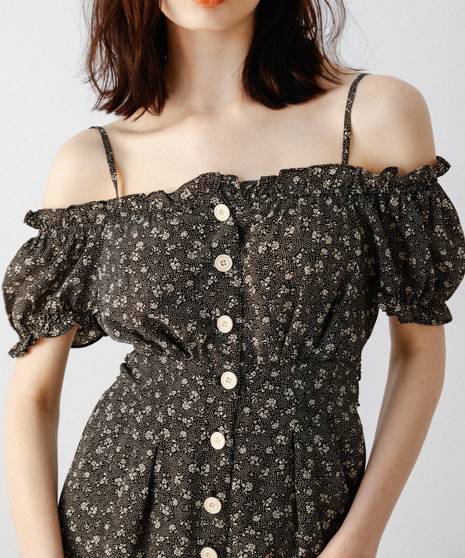 嬌小的花朵合而為一