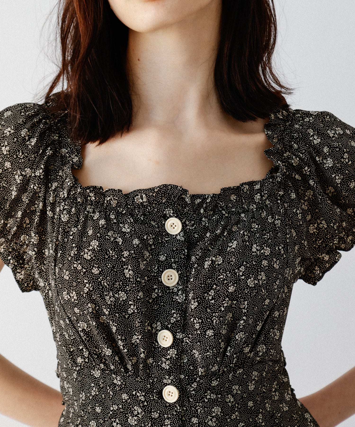 嬌小的花朵合而為一