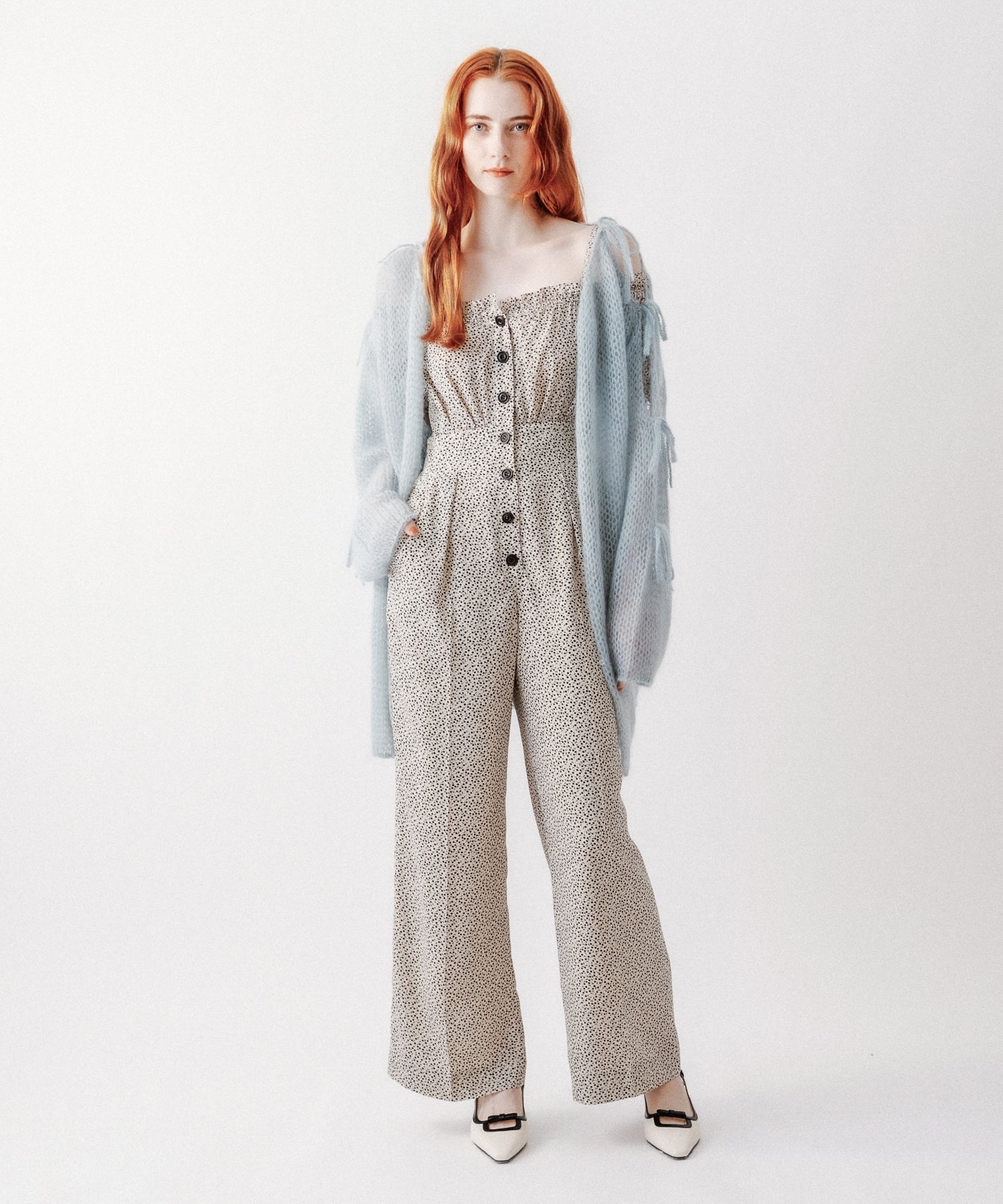 嬌小的花朵合而為一