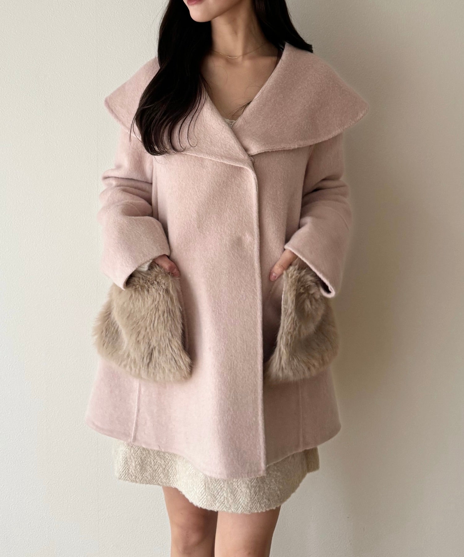 毛皮口袋喇叭外套