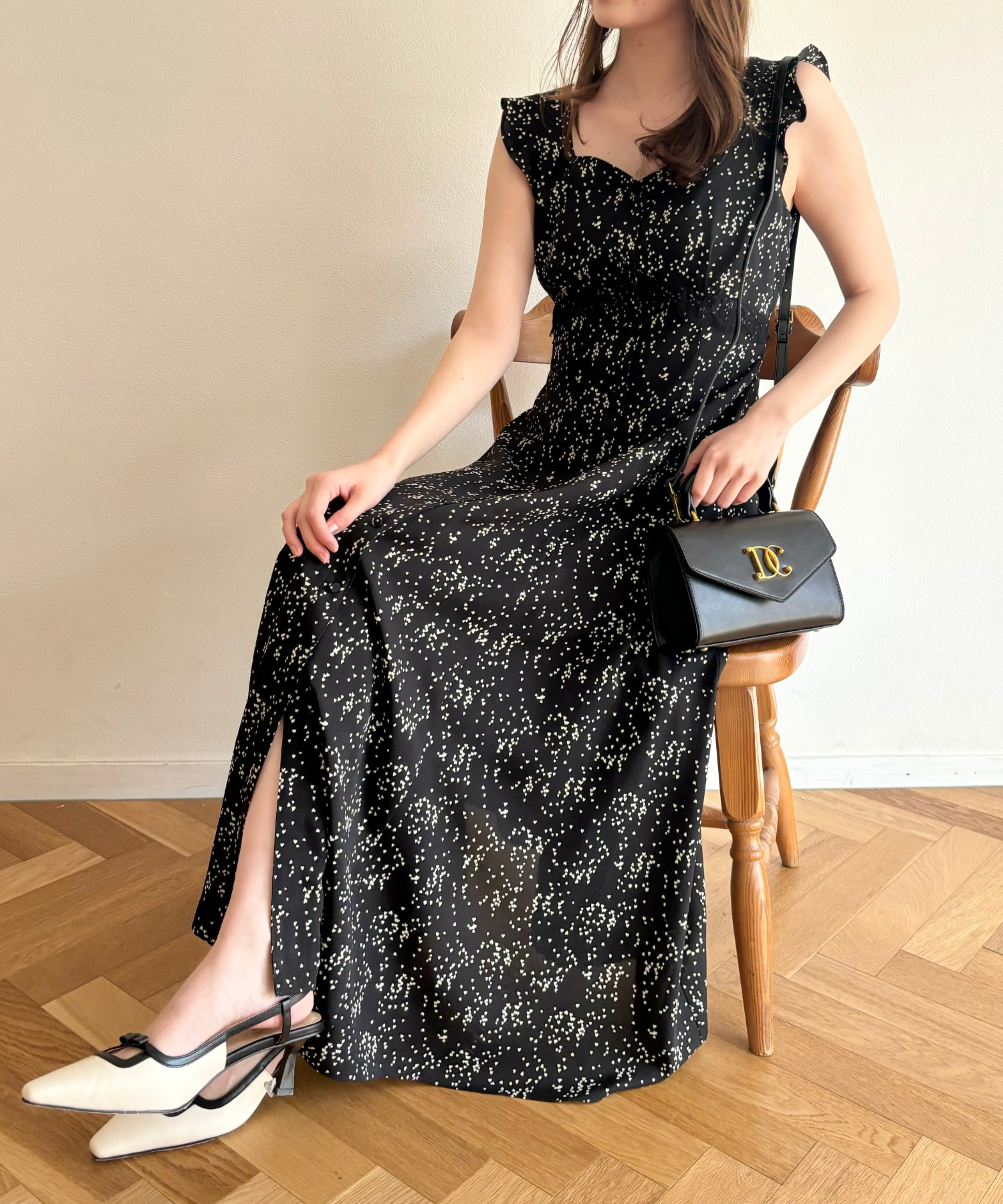 尖頭小號絲帶涼鞋