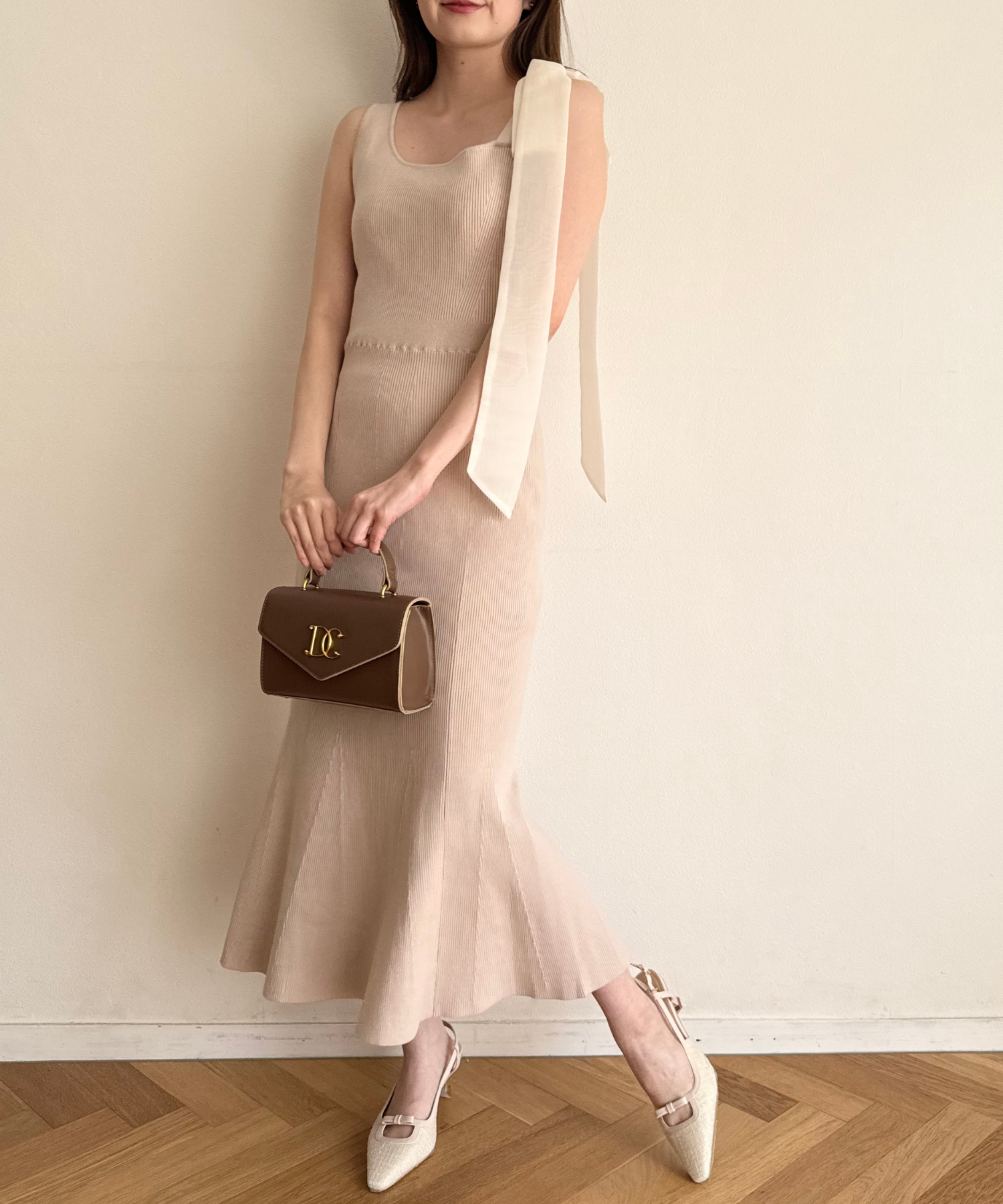 尖頭小號絲帶涼鞋