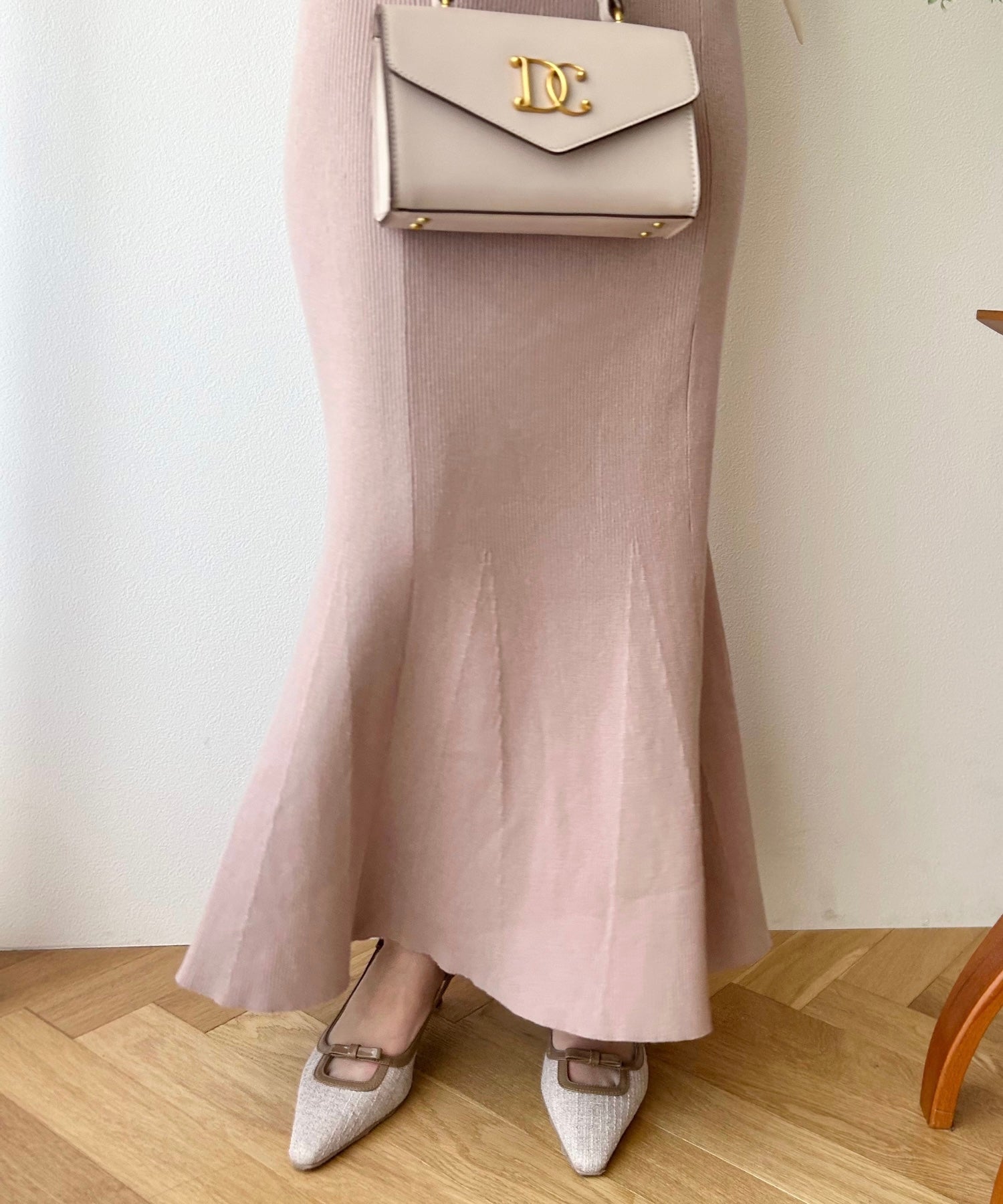 肩部絲帶針織連身裙