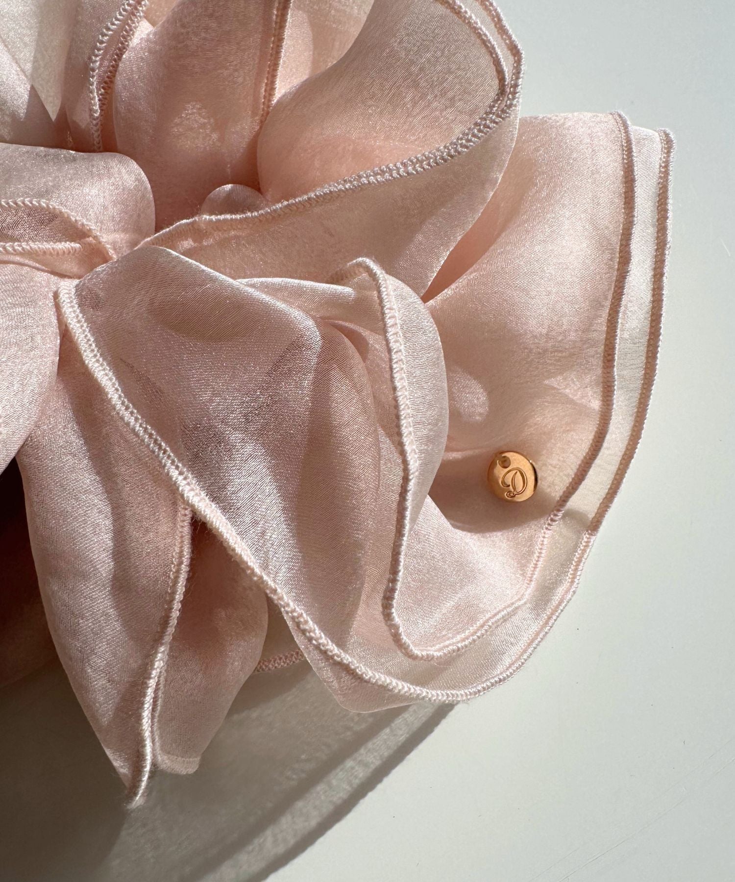 オーガンジーシュシュ