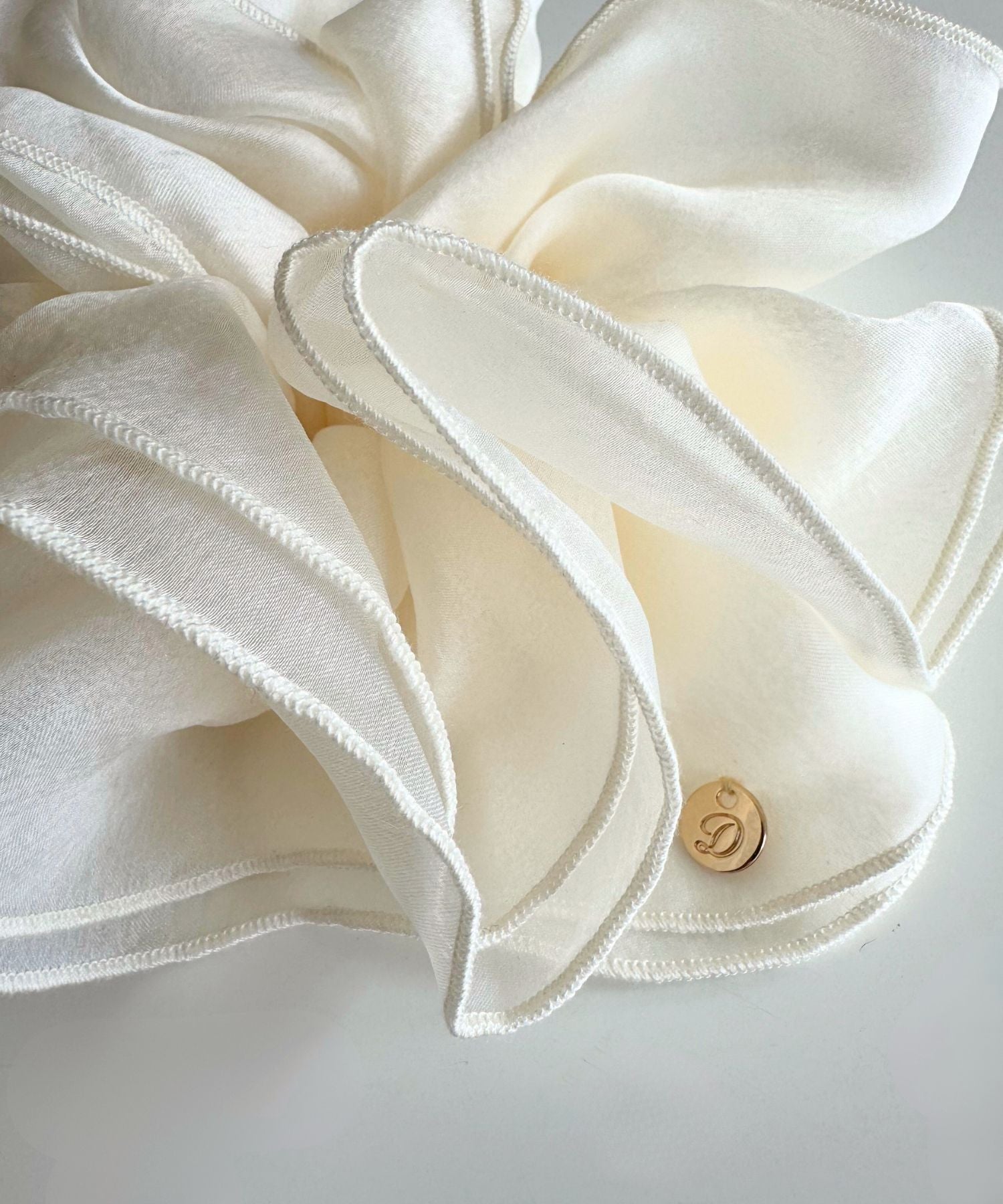 オーガンジーシュシュ