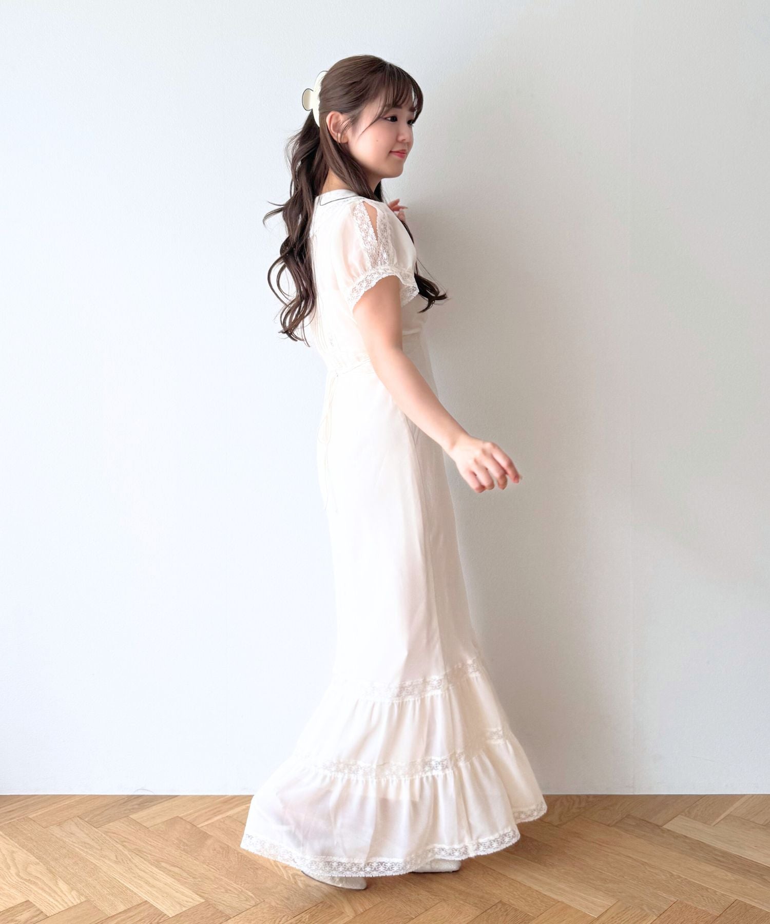 シフォンレースカラーワンピース