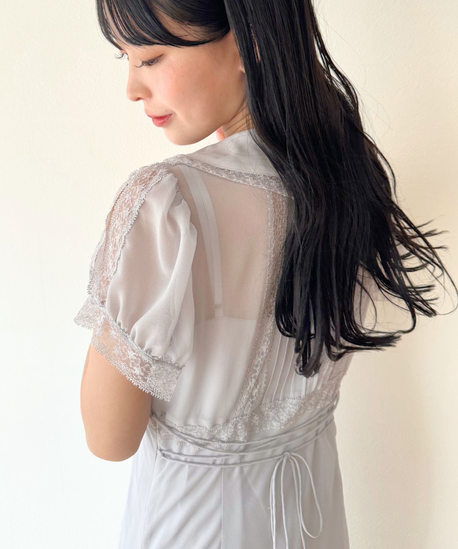 シフォンレースカラーワンピース