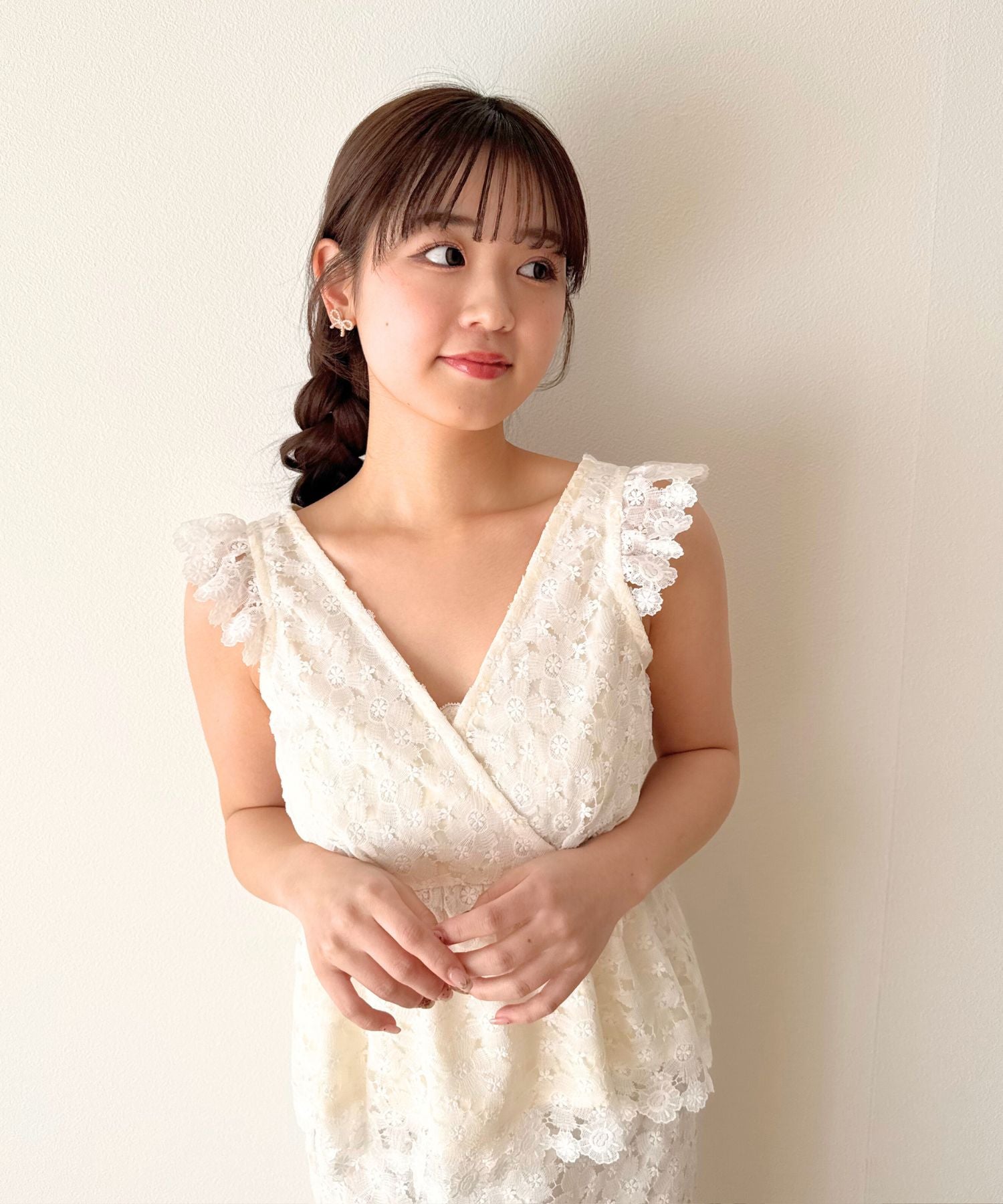 ケミカルレースブラウス