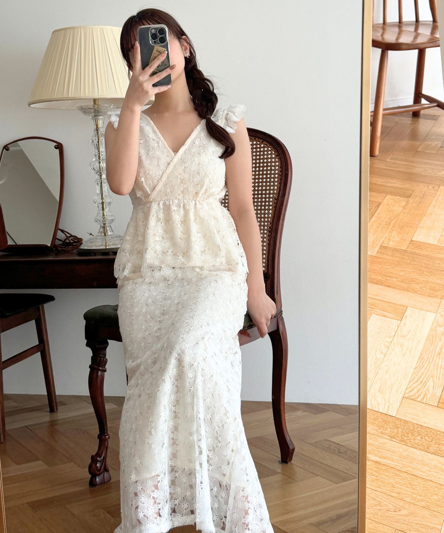 ケミカルレースブラウス