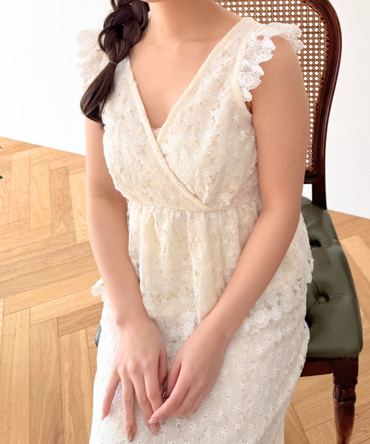 ケミカルレースブラウス