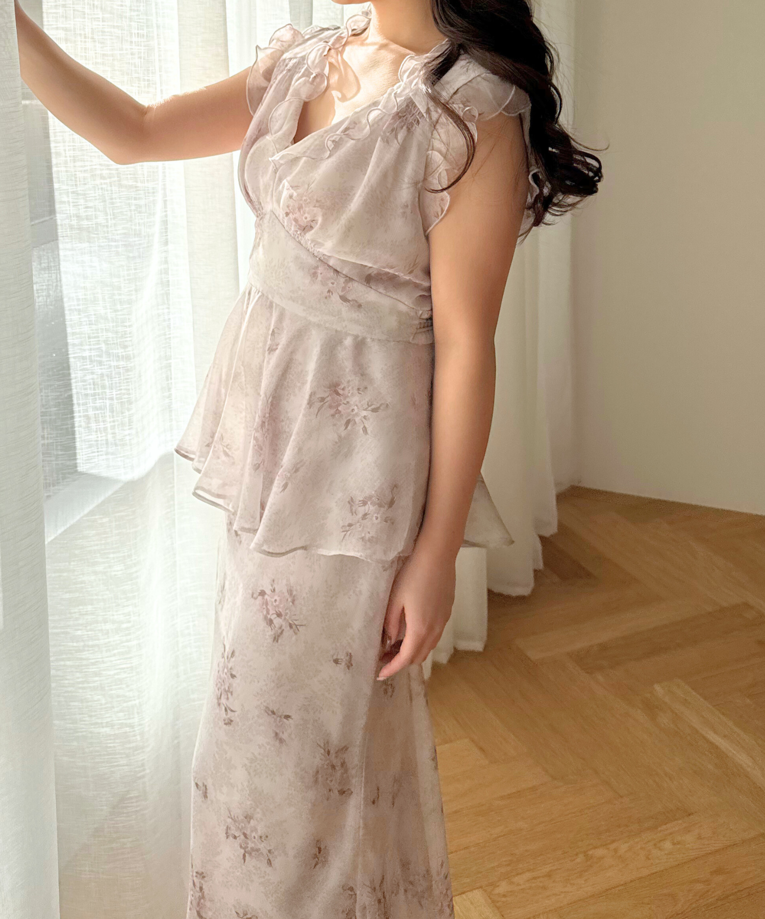 エンドレッシーフリルブラウス