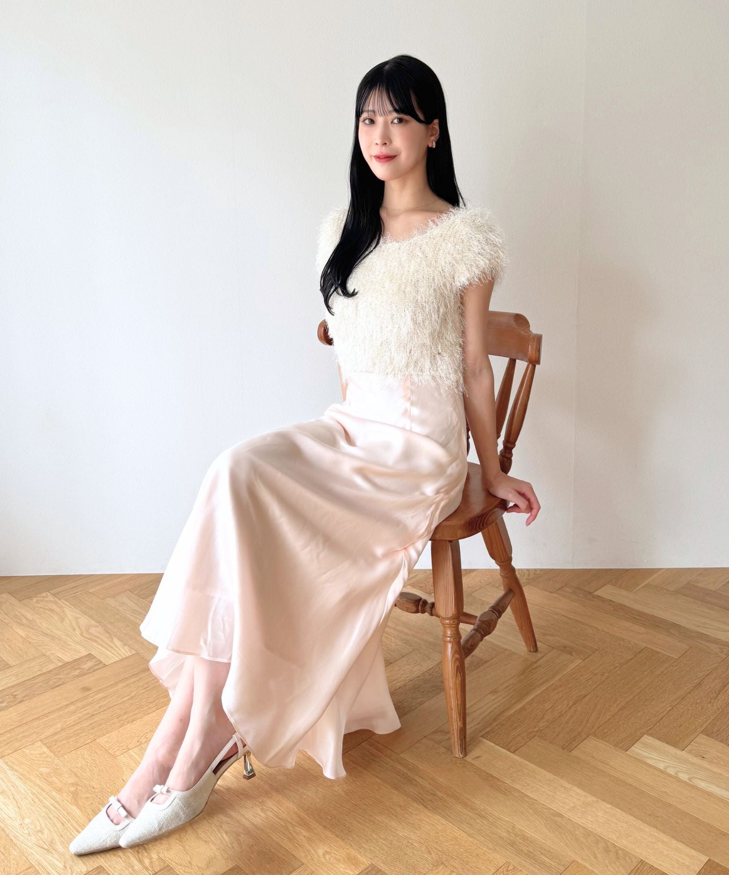 ラメシャギーショートニット