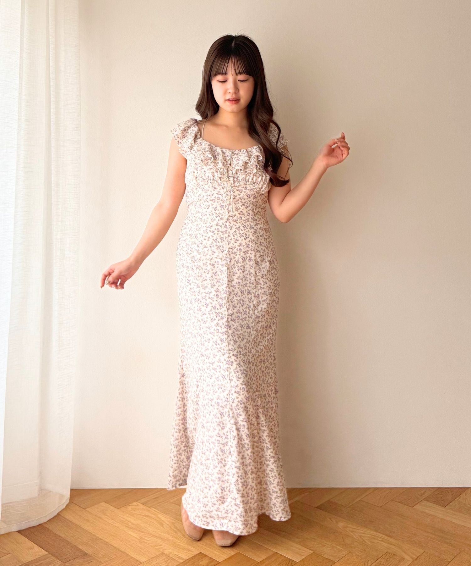 ローズフリルワンピース