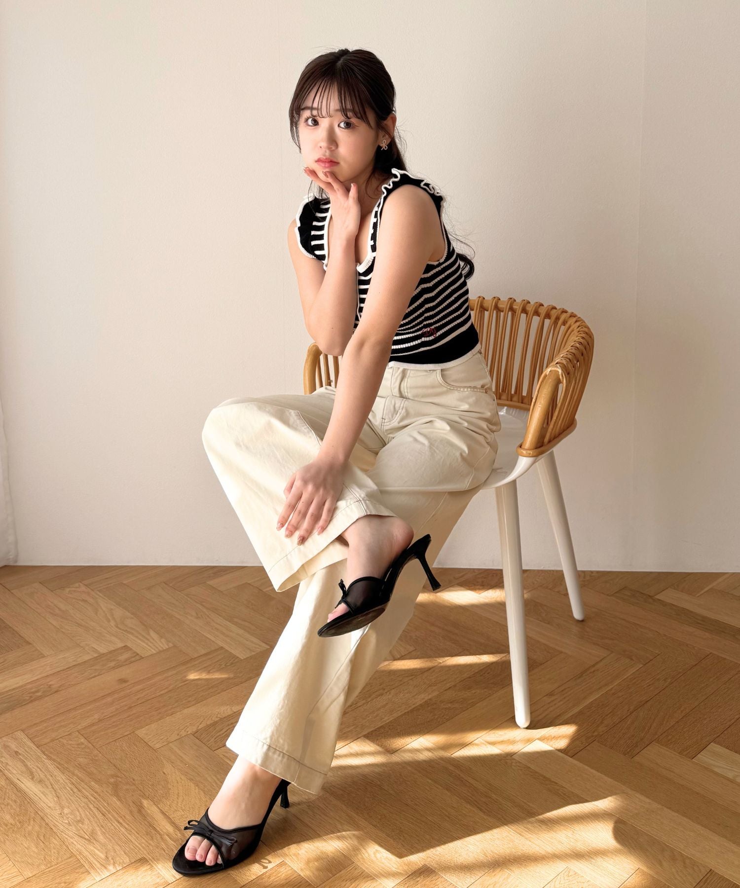 スクエアネックリブニット