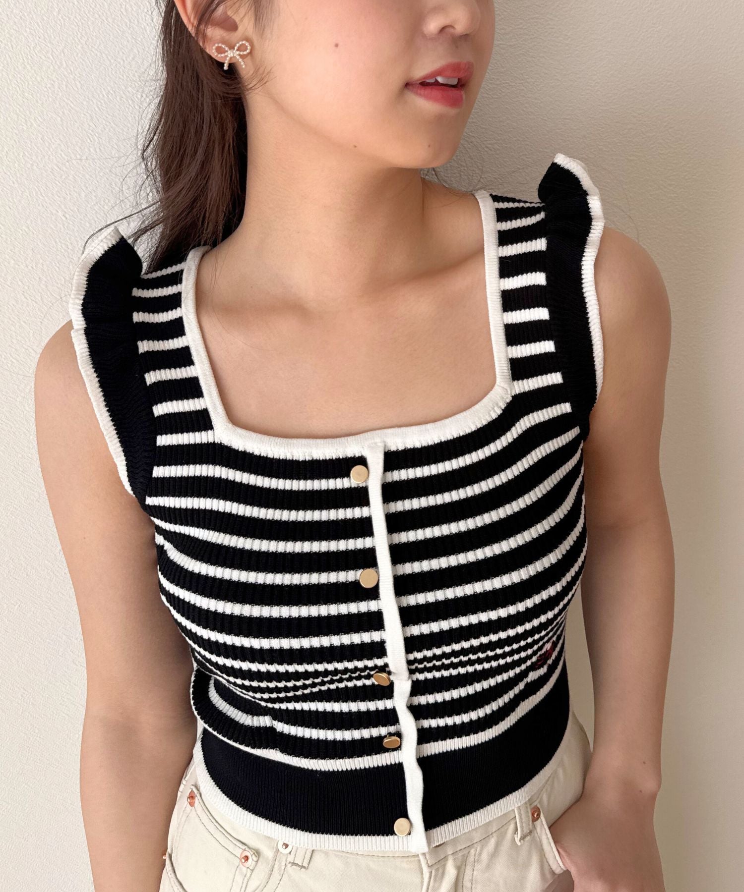 スクエアネックリブニット