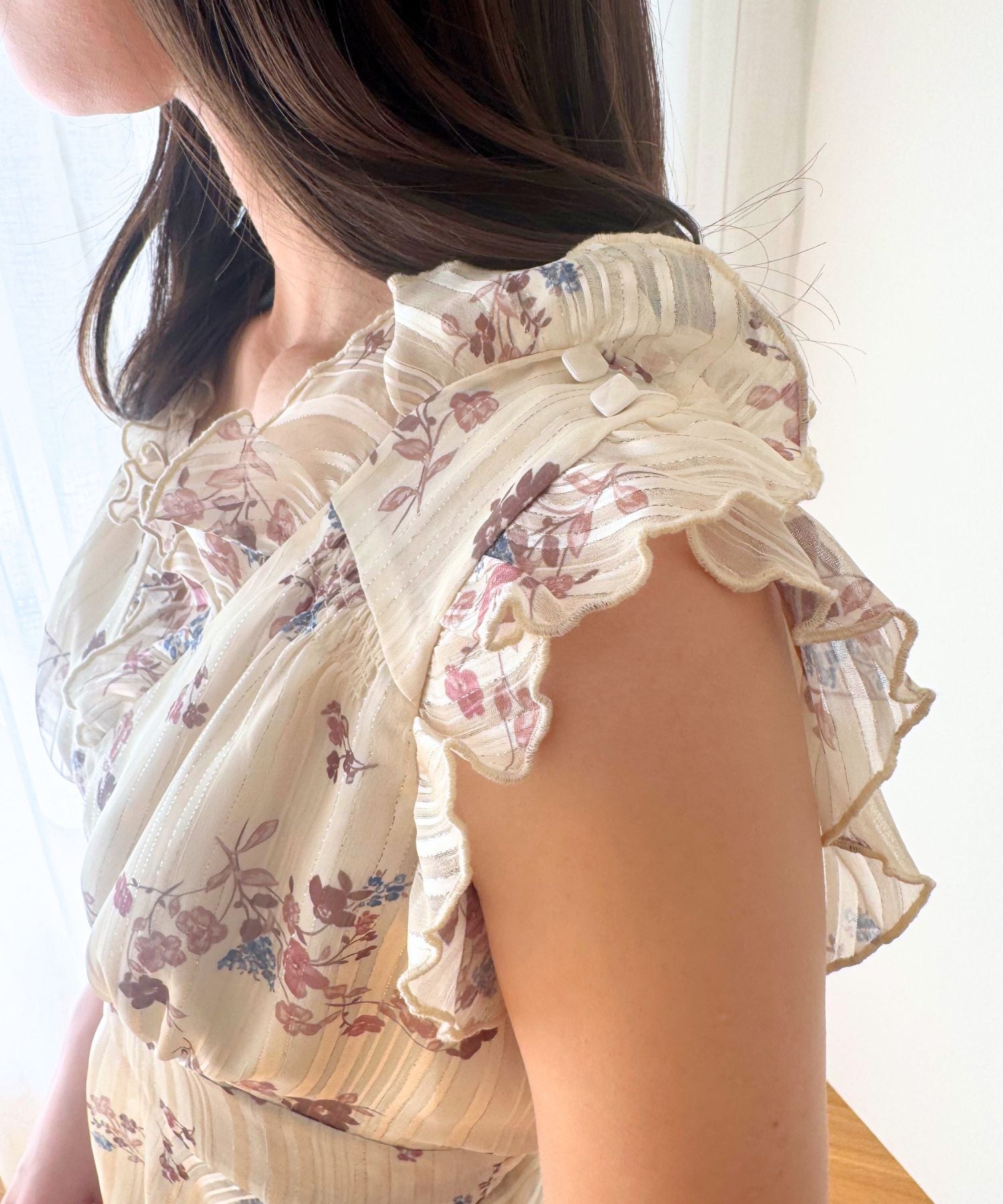 ラメストライプブーケブラウス