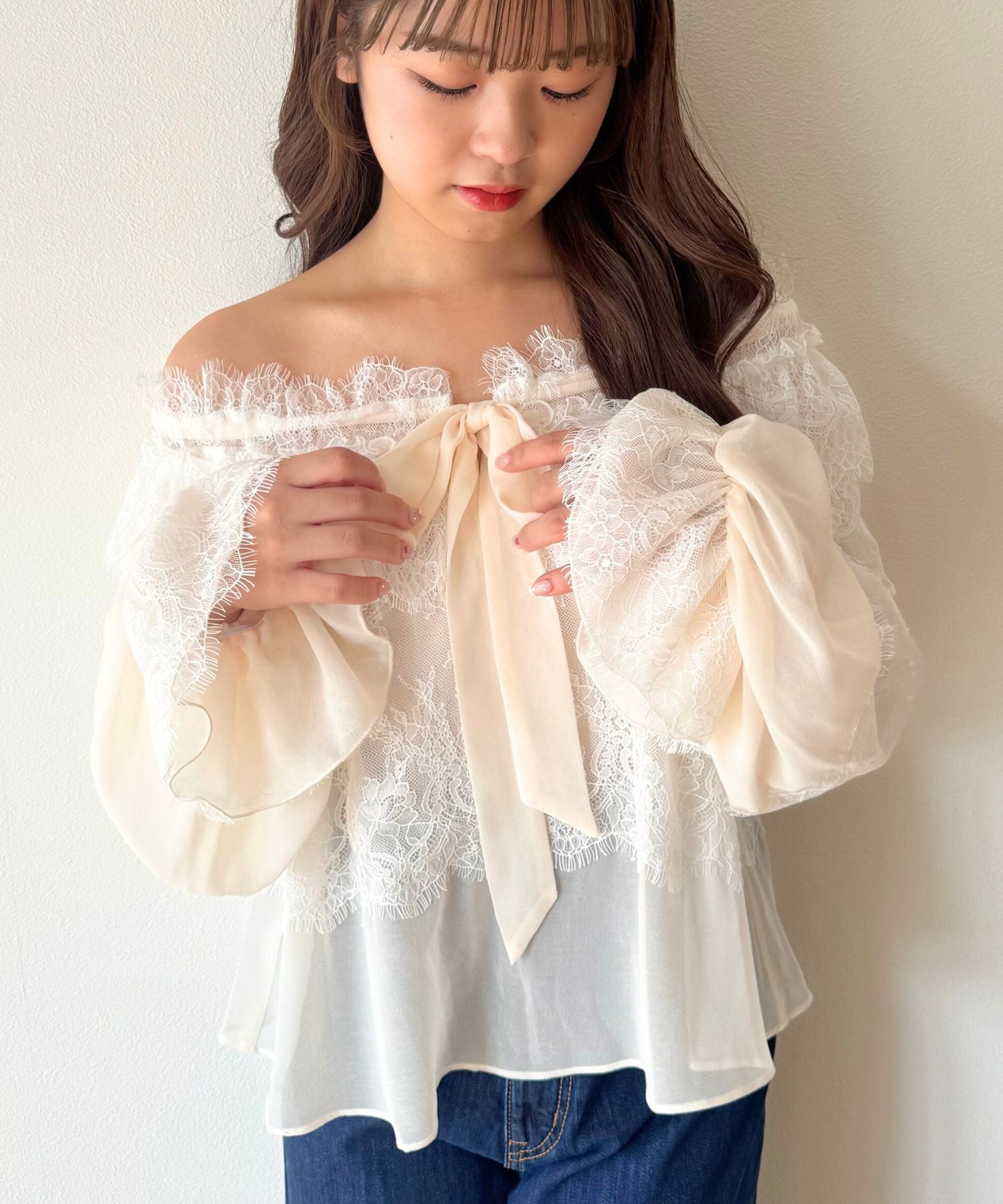 ティアードレースブラウス
